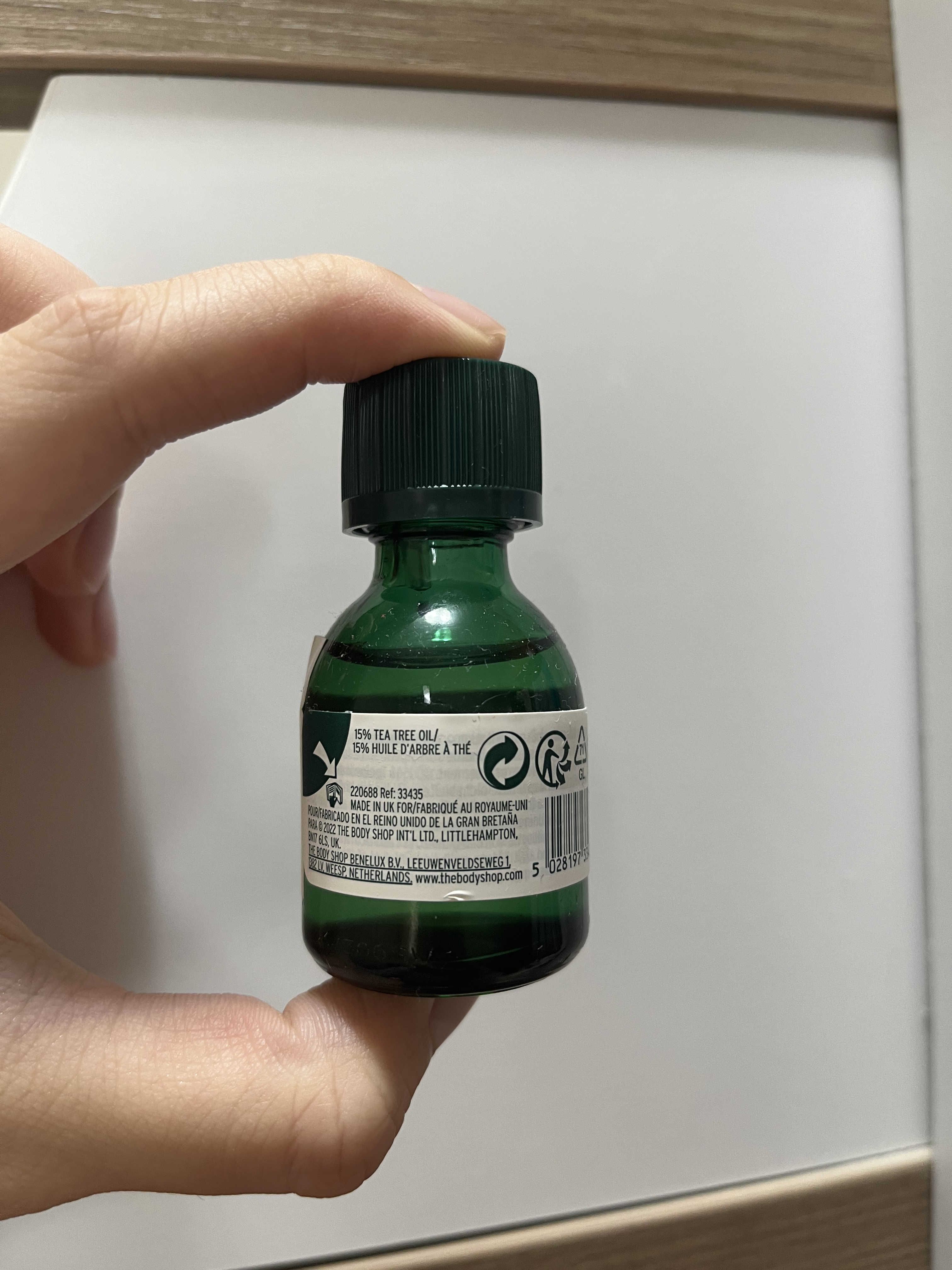 The Body Shop Tea Tree Oil 茶樹油 真實評價/用後感 byj*s 1 The Body Shop Tea Tree Oil 茶樹油 真實評價/實測照片 byj*s 1