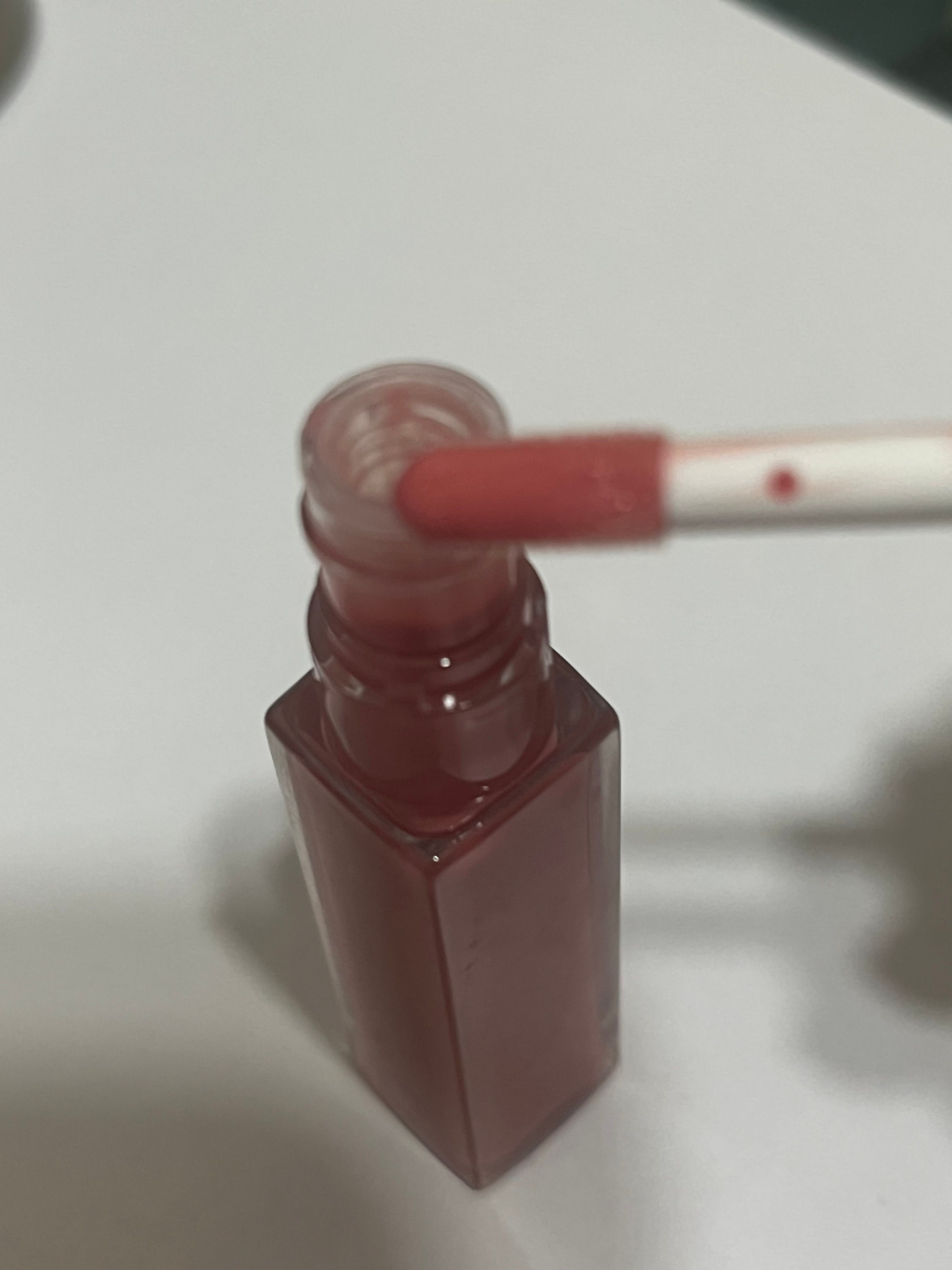 Visée 豐盈護唇精華 真實評價/實測照片 byhok***************com 1