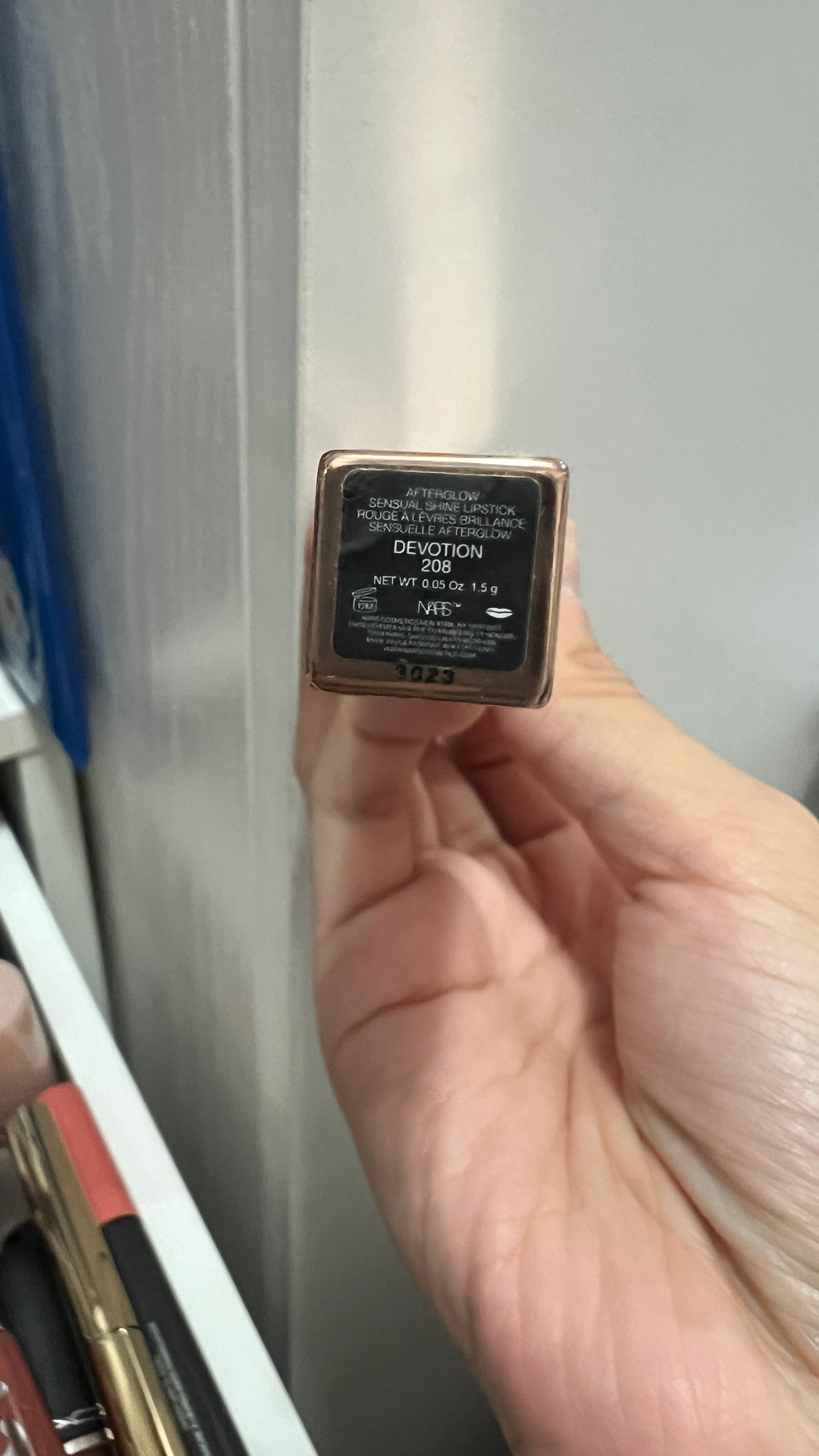 Nars AFTERGLOW 悅光水凝唇膏 真實評價/實測照片 byl***i 2