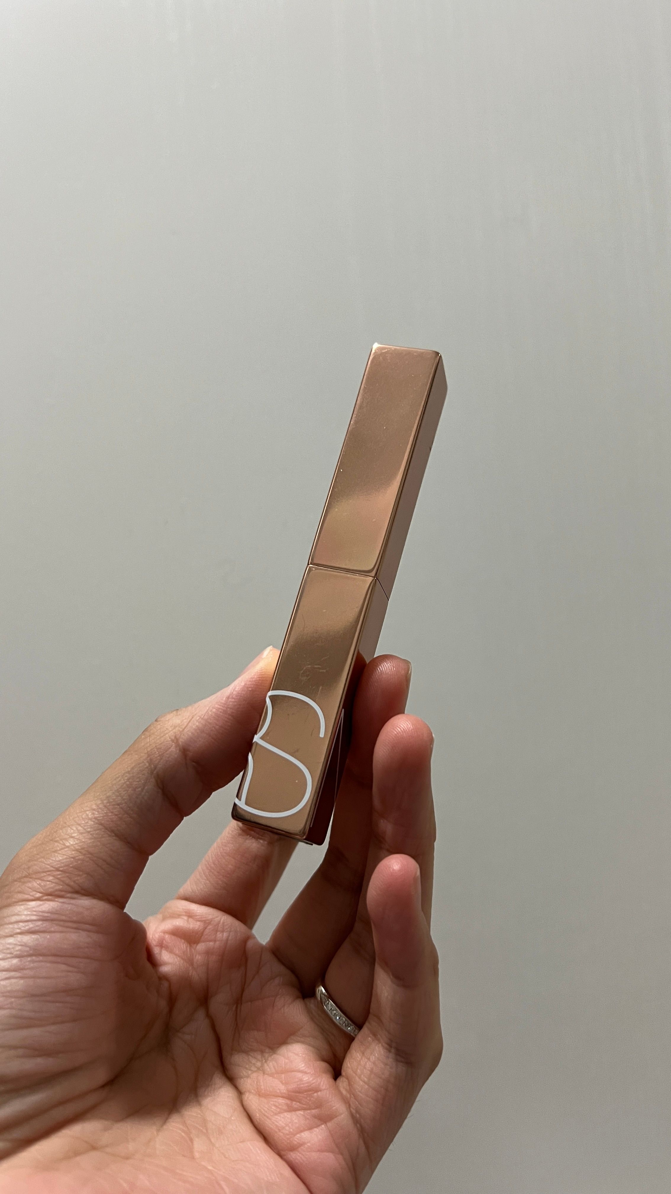 Nars AFTERGLOW 悅光水凝唇膏 真實評價/實測照片 byl***i 1