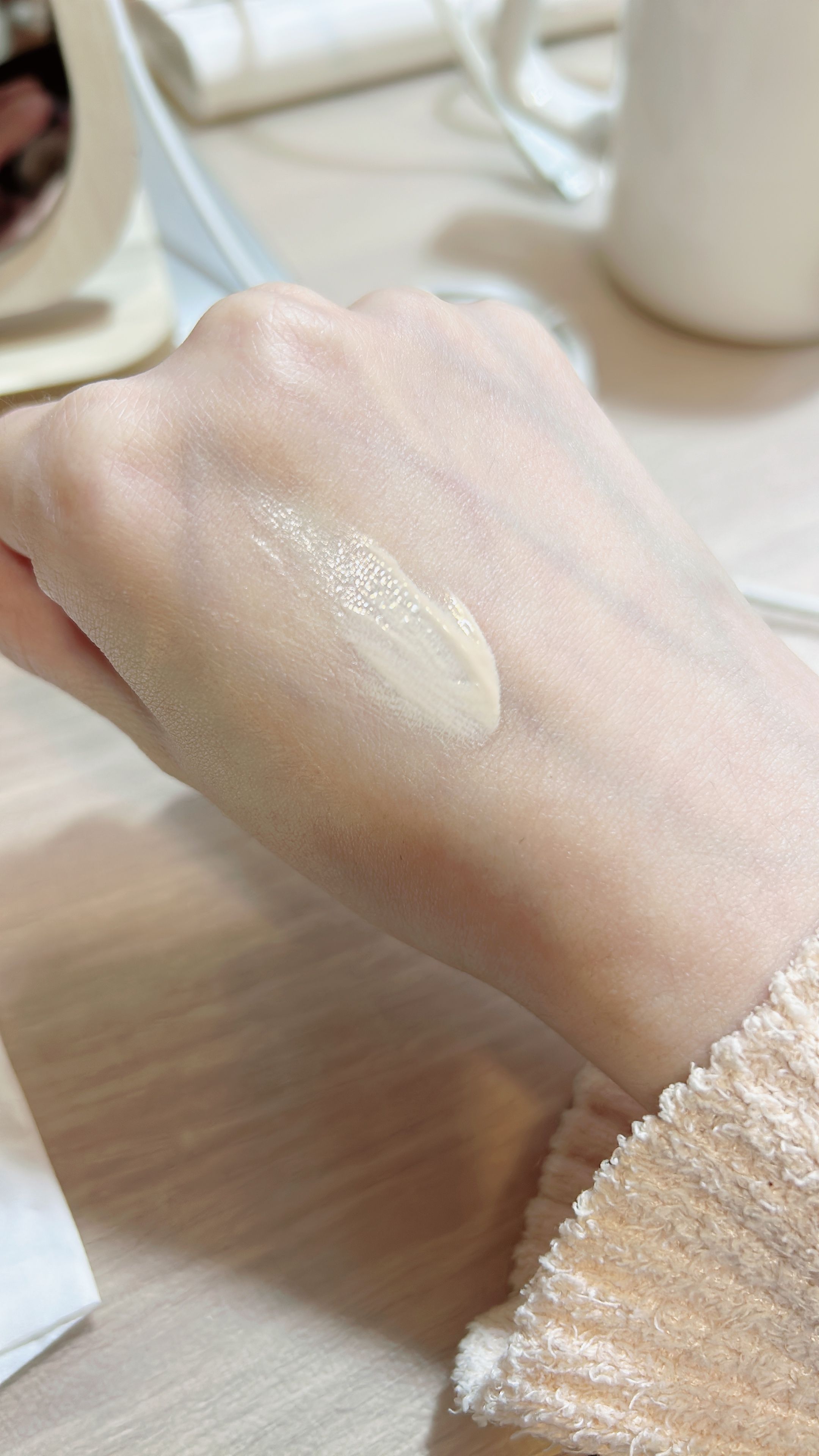 Cle De Peau Beauté 粧前乳霜 真實評價/實測照片 byBla********ung 1