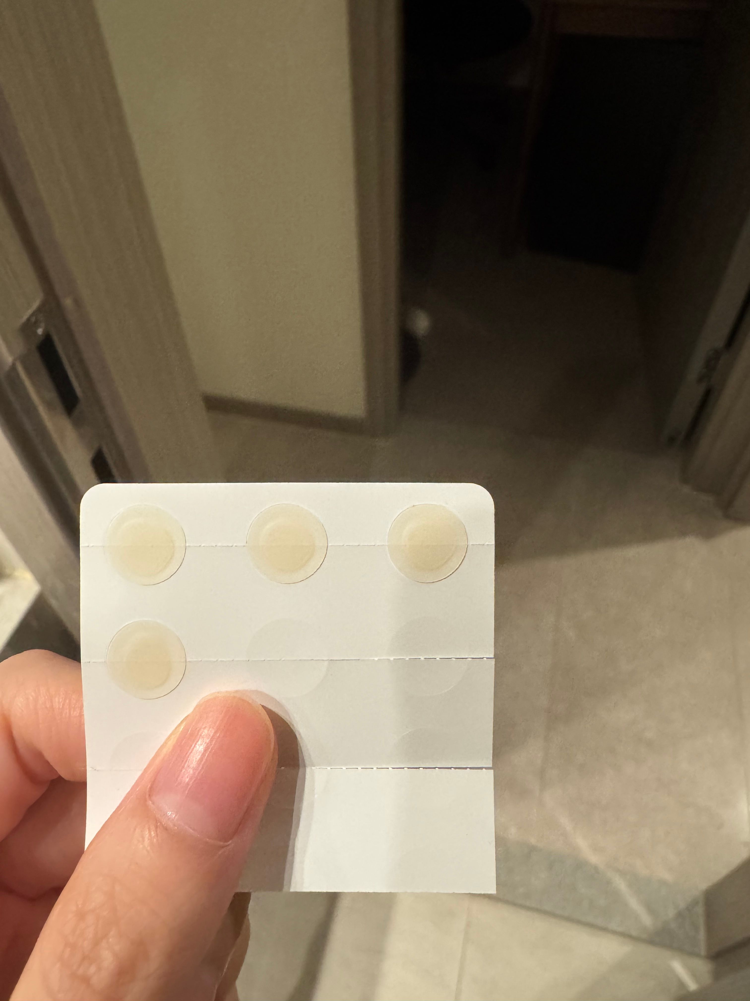Medicube RED 抗菌痘痘貼 Red Clear Spot Patch 真實評價/用後感 byRu**cc 1 Medicube RED 抗菌痘痘貼 Red Clear Spot Patch 真實評價/實測照片 byRu**cc 1
