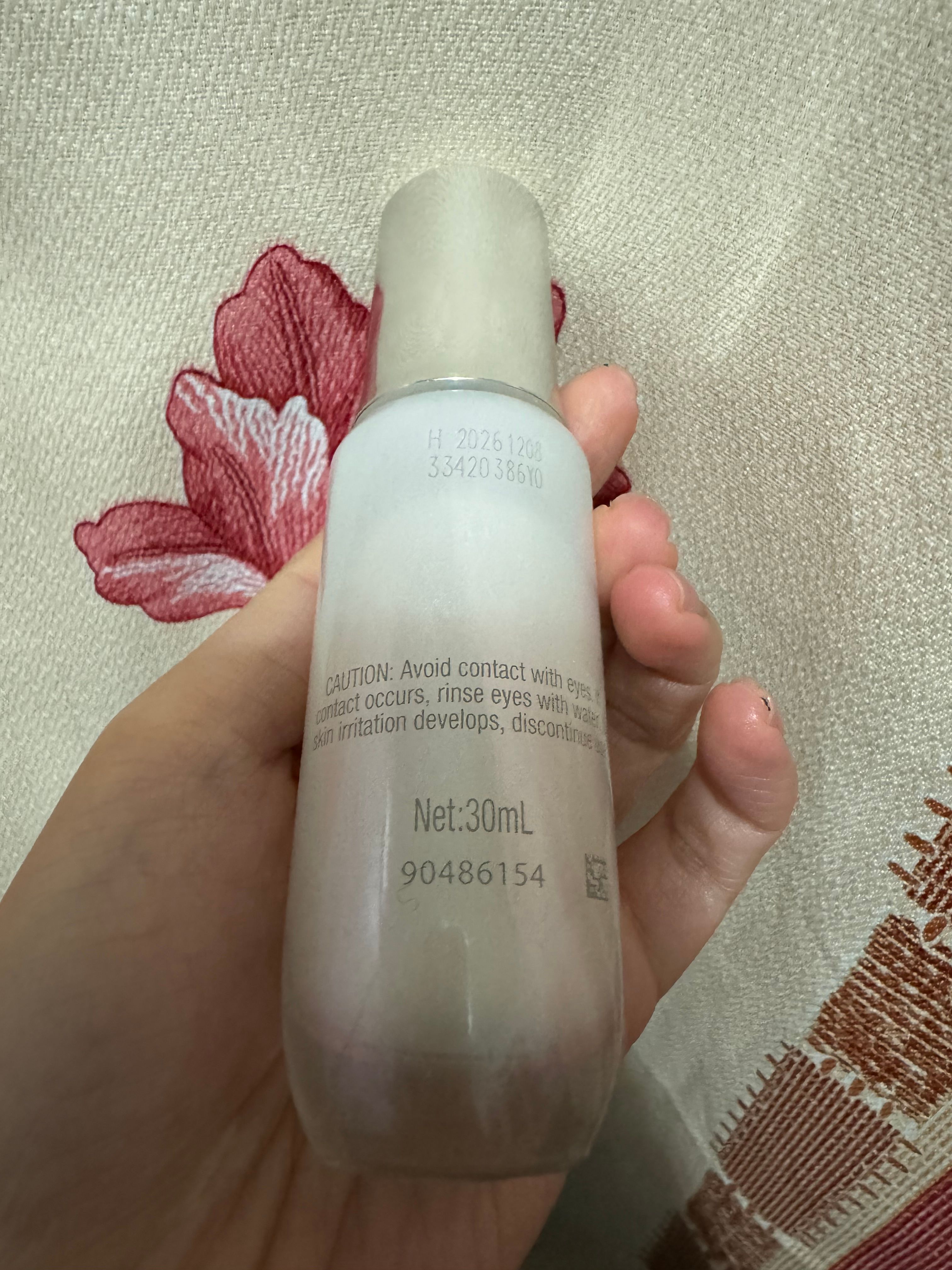 Olay 水感透白光曜精華 真實評價/實測照片 byokk**************com 1