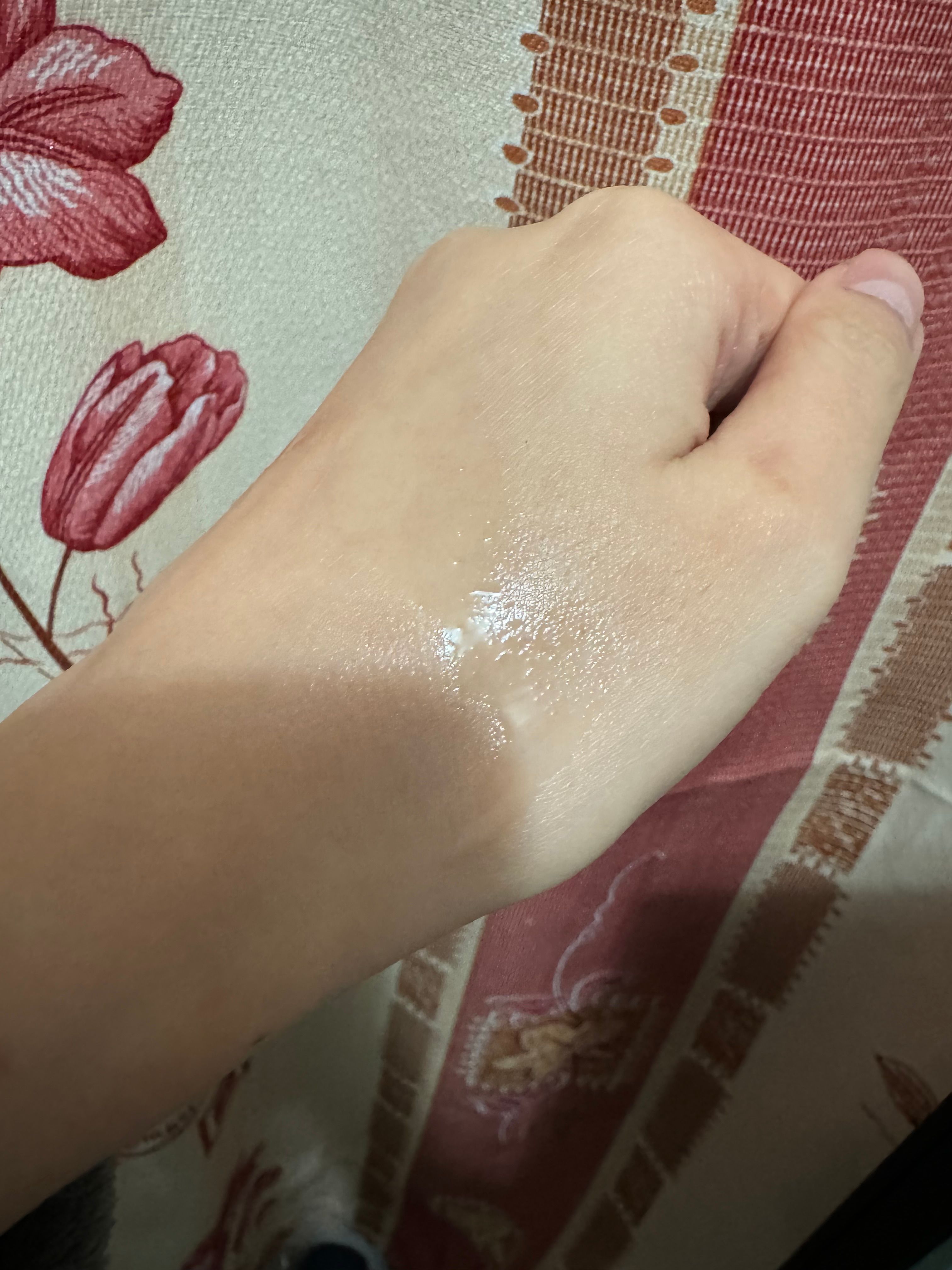 Biore 極水感防曬噴霧 真實評價/用後感 byokk**************com 2 Biore 極水感防曬噴霧 真實評價/實測照片 byokk**************com 2