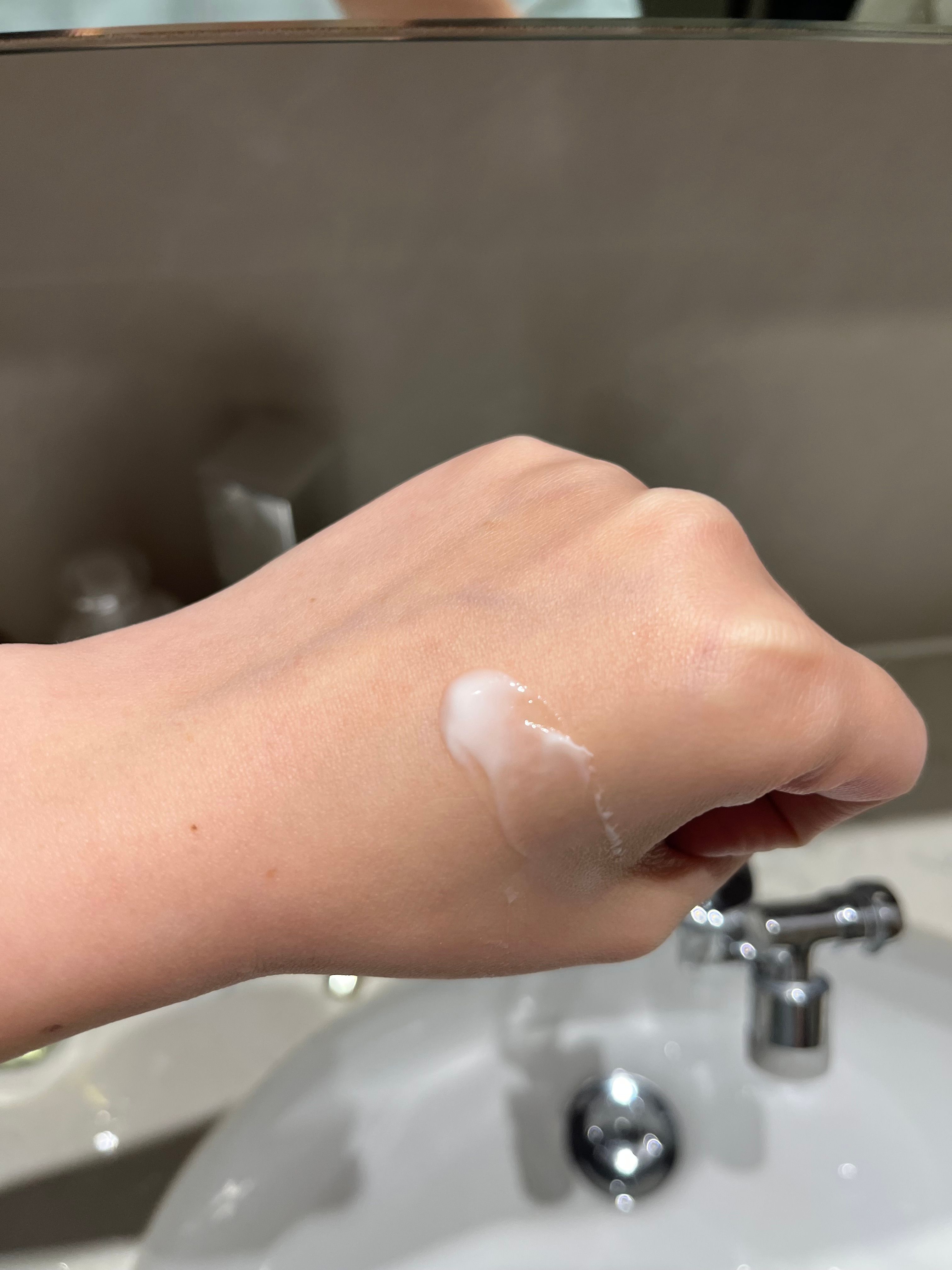 Cle De Peau 鉑鑽夜間修護乳霜 真實評價/實測照片 byali*******************com 1