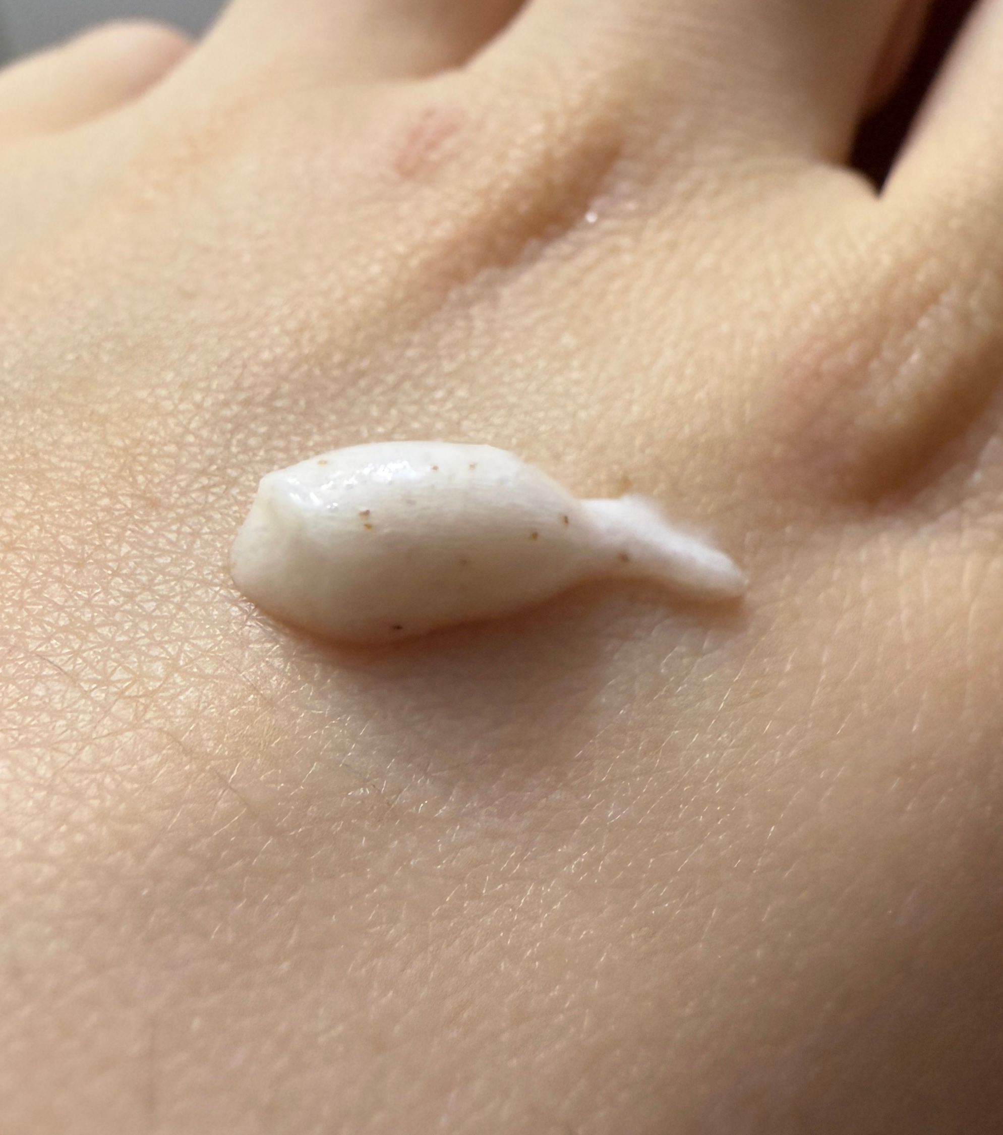 Muji 溫和磨砂潔面乳 真實評價/實測照片 byAtl**********ung 1