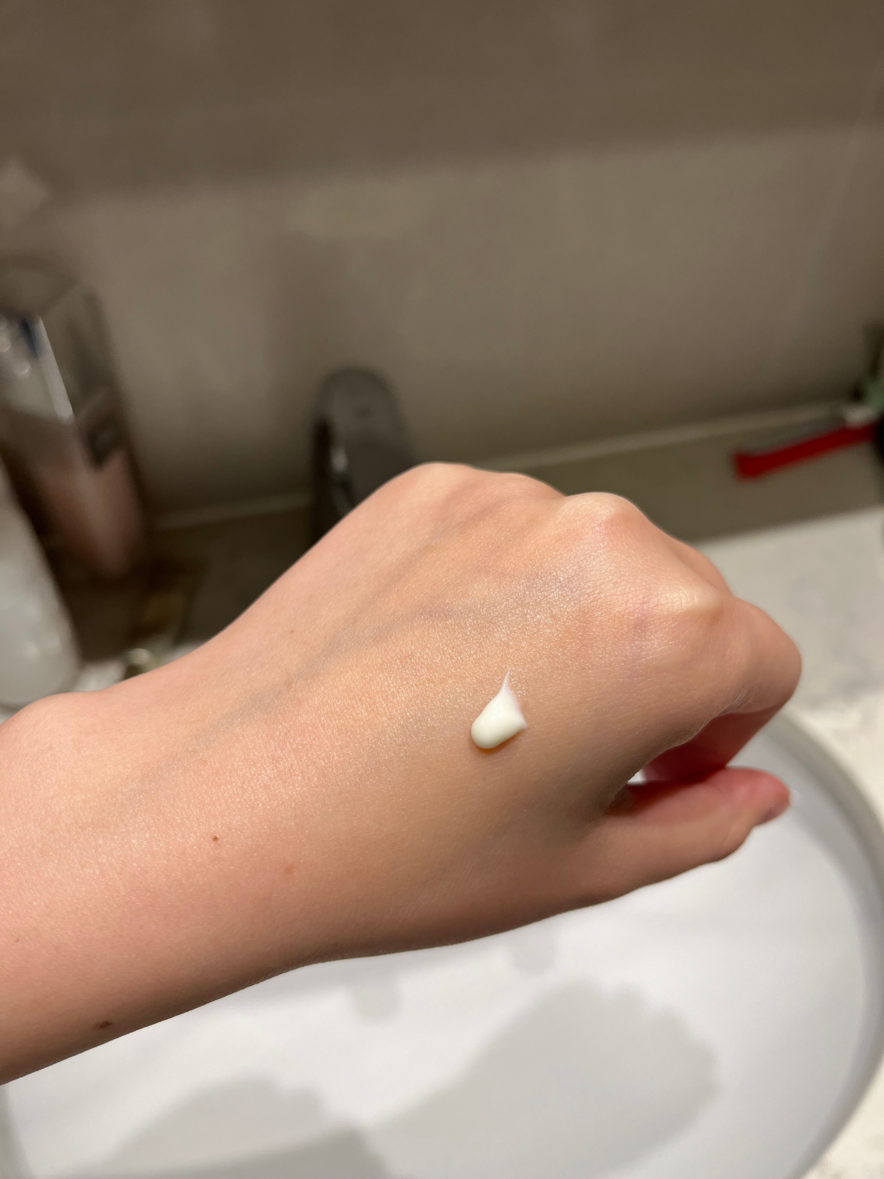 SHISEIDO 重點抗皺亮白修護乳霜 真實評價/實測照片 byali*******************com 2