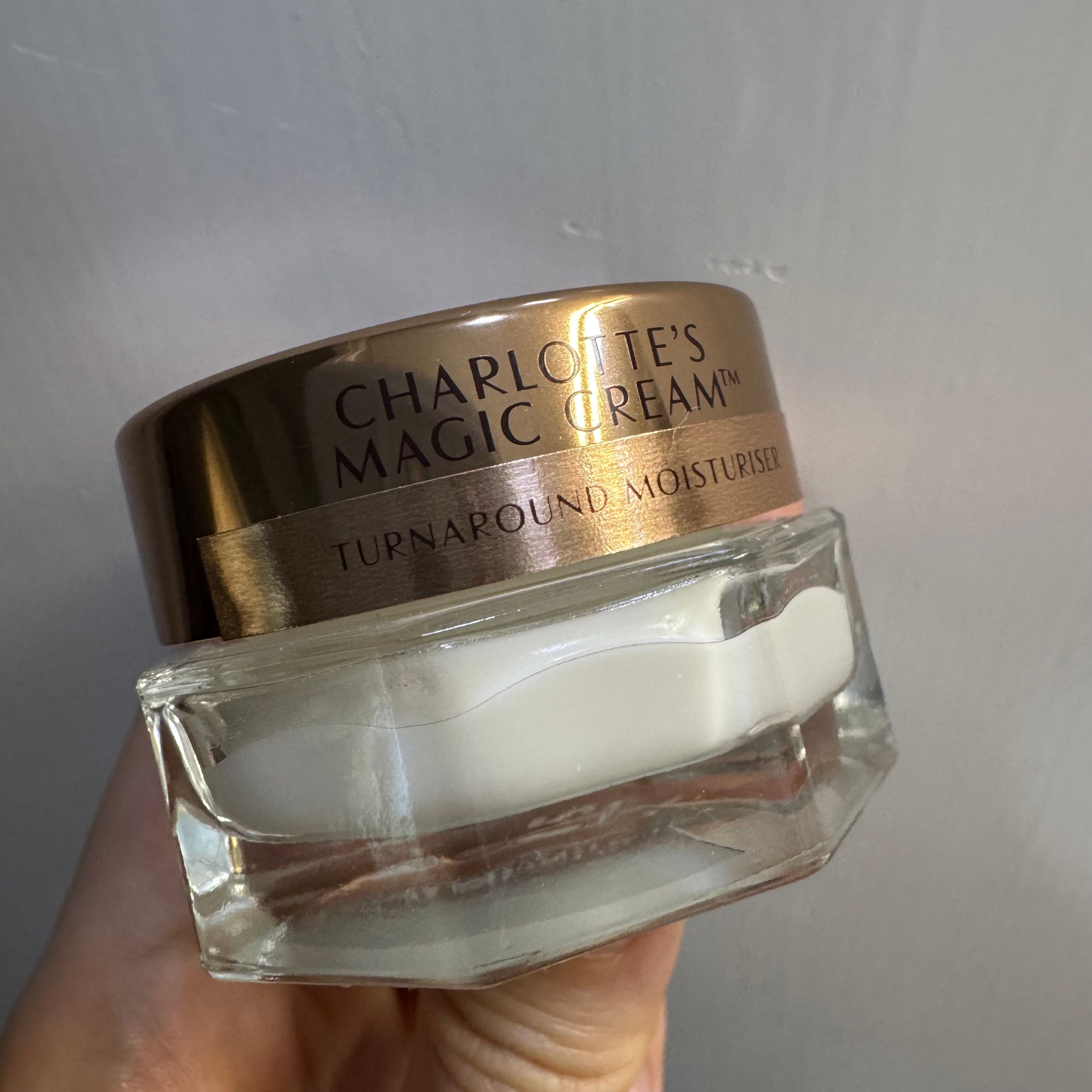 Charlotte Tilbury 魔法面霜 真實評價/實測照片 byLa***ta 1