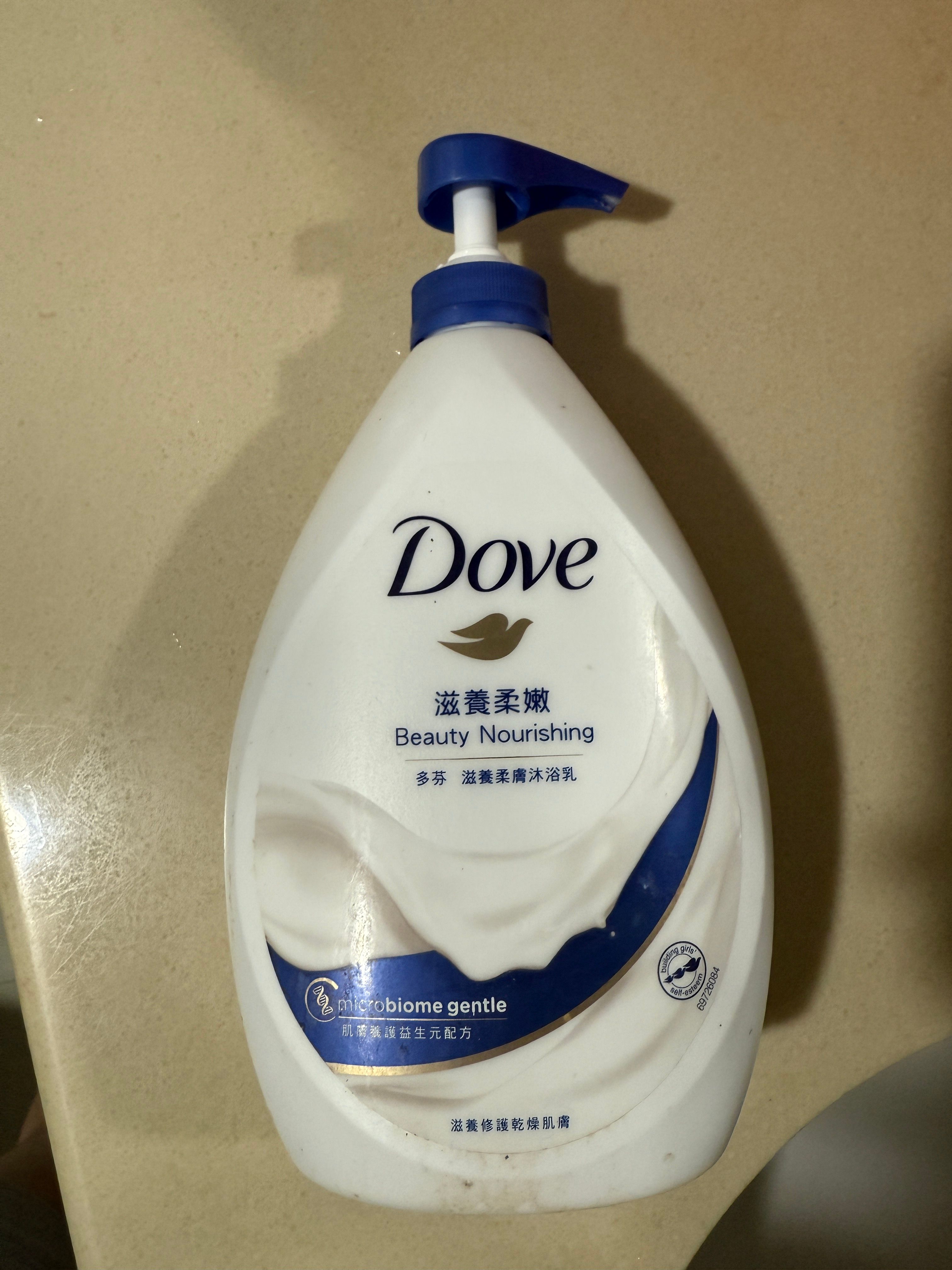 Dove 多芬 滋養柔膚沐浴乳 - 滋養柔嫩配方 真實評價/用後感 byAtl**********ung 1 Dove 多芬 滋養柔膚沐浴乳 - 滋養柔嫩配方 真實評價/實測照片 byAtl**********ung 1