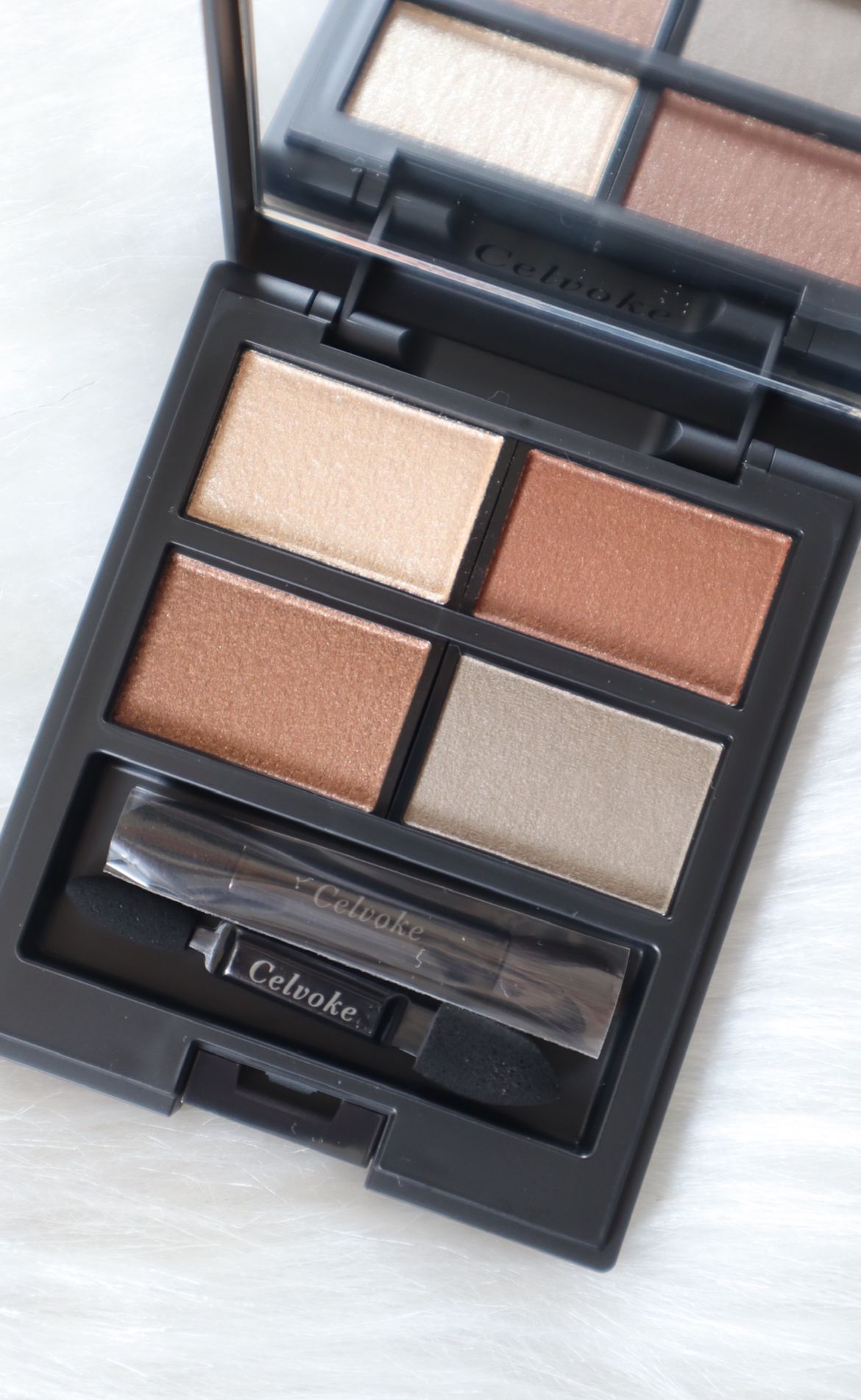 Celvoke 四色眼影盤 真實評價/實測照片 byl***i 2