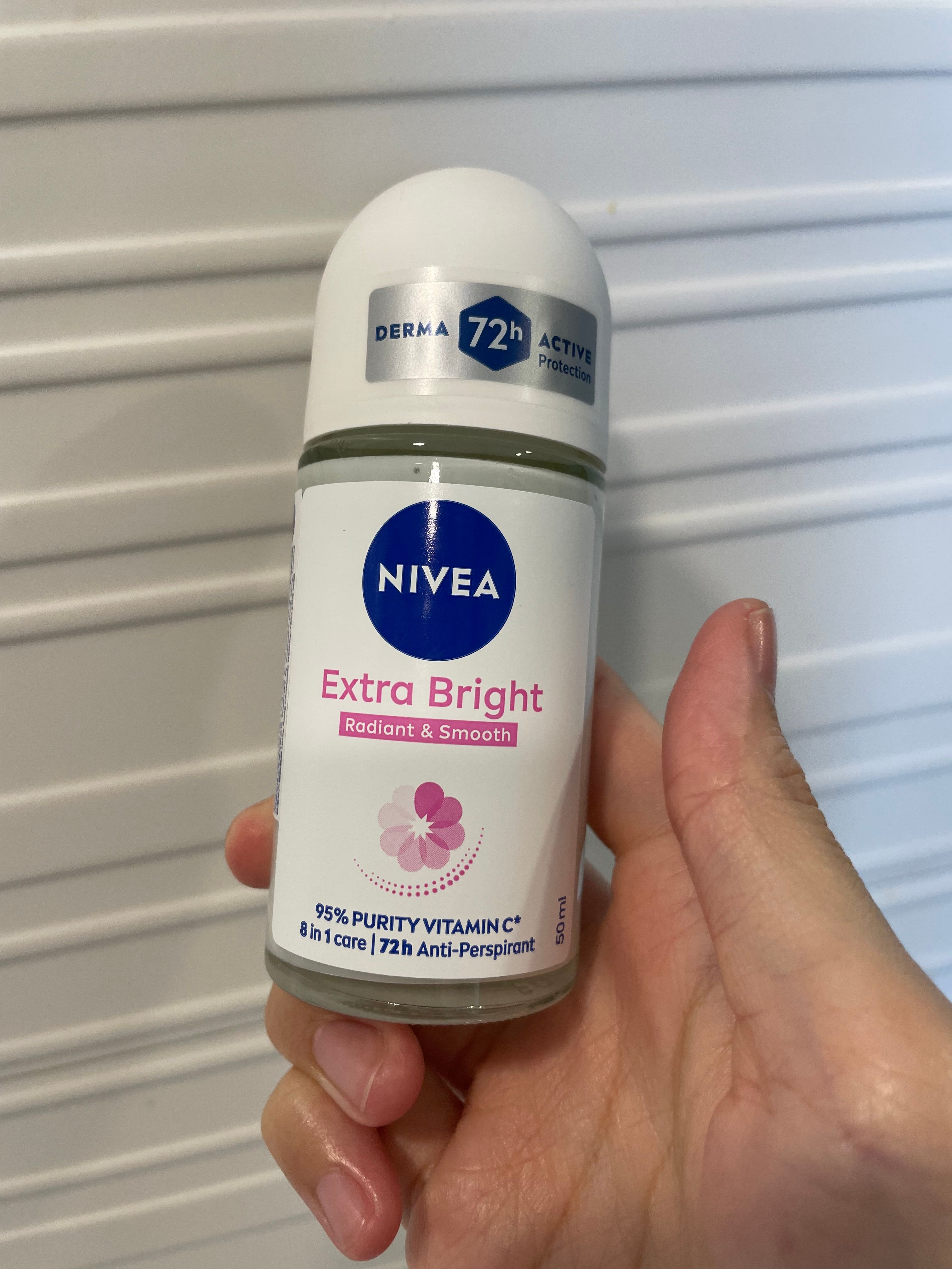 Nivea EXTRA BRIGHT AND FIRM 8 SUPER FOOD ROLL-ON 真實評價/實測照片 byBl****ng 2