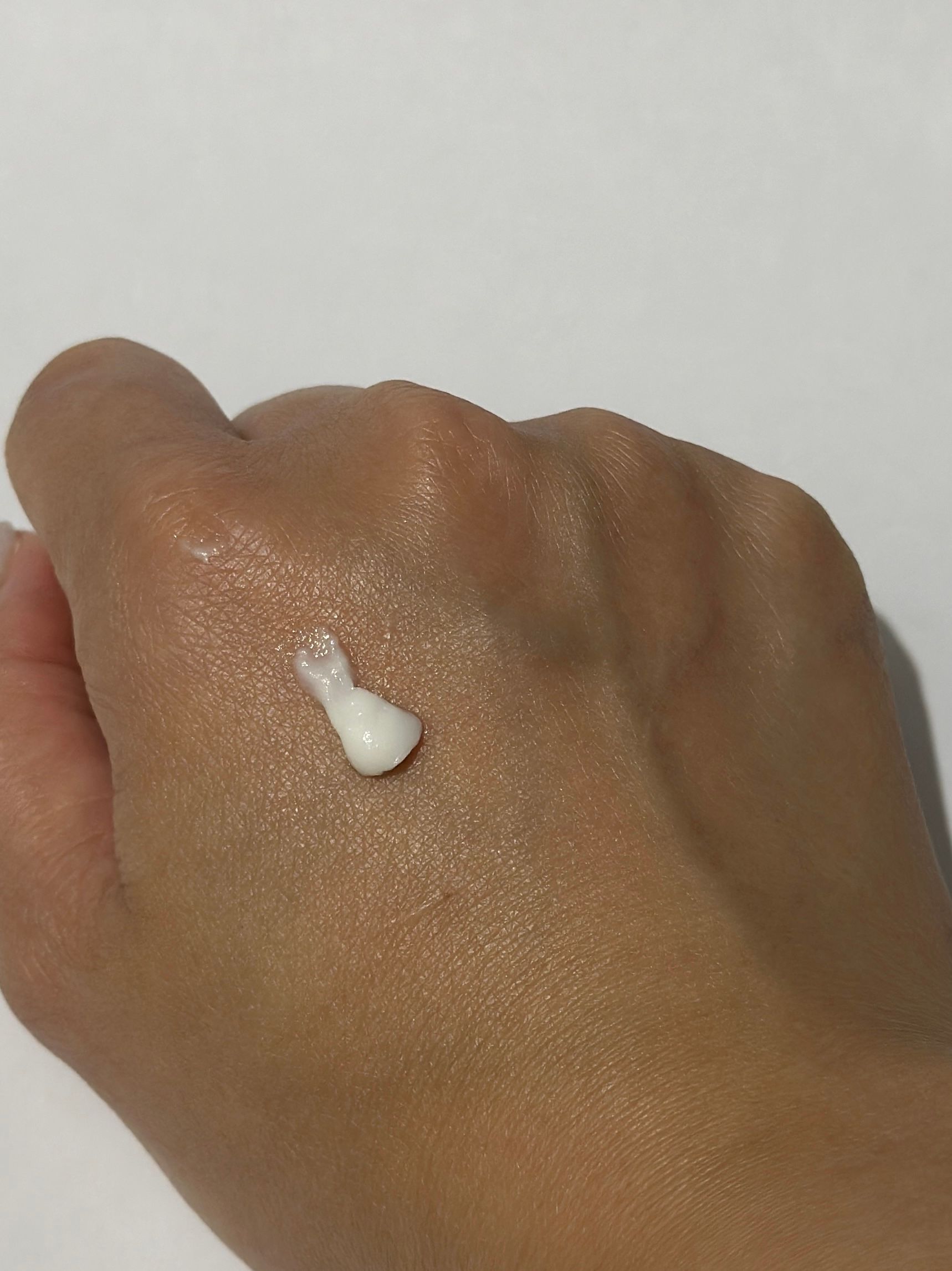 Kose 藥用美白特潤護手霜 真實評價/實測照片 byChr***ine 1