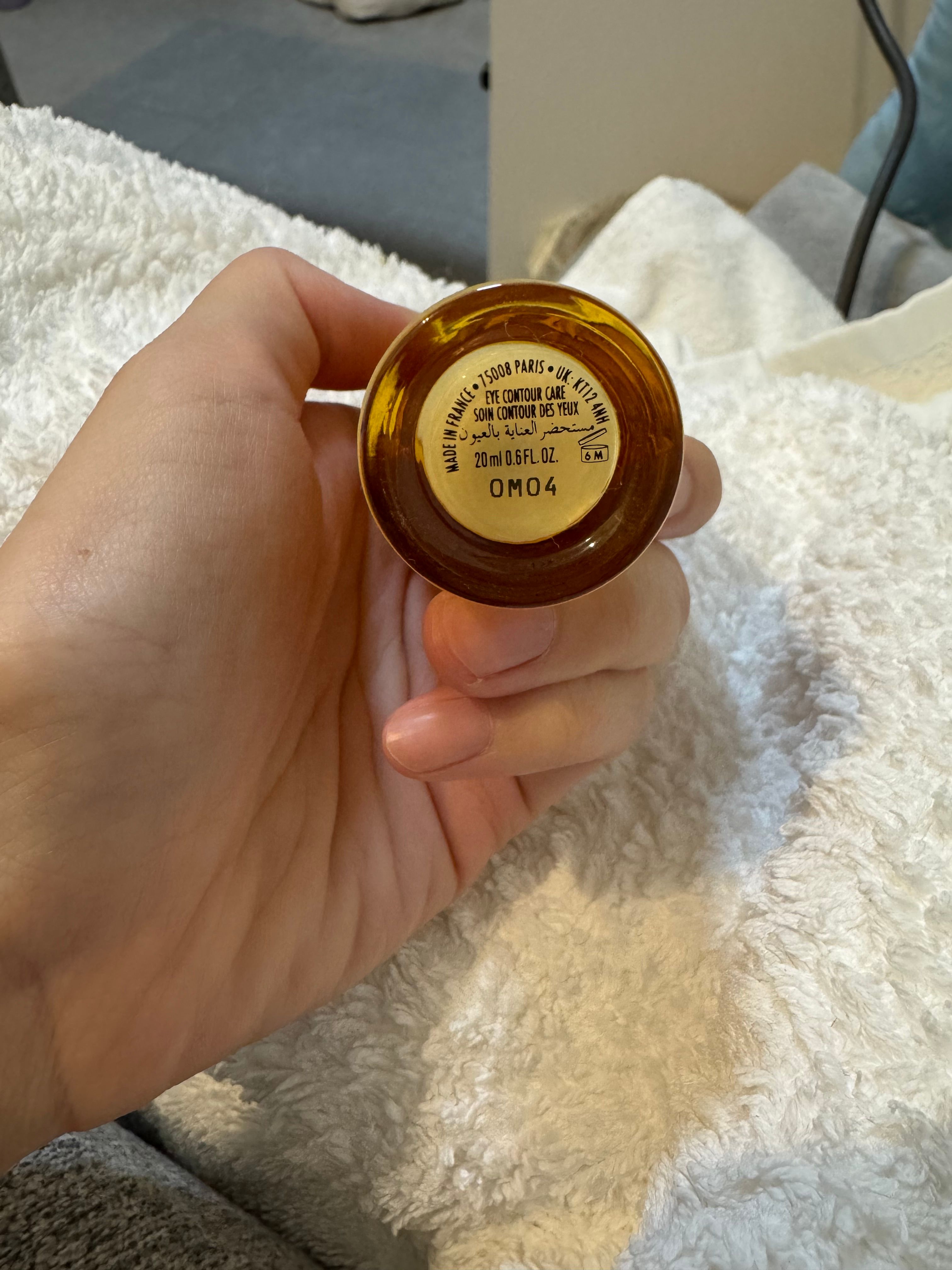 Guerlain 殿級蜂皇再生修護雙效眼精華 Abeille Royale Eye R Serum 真實評價/實測照片 byRu**cc 2