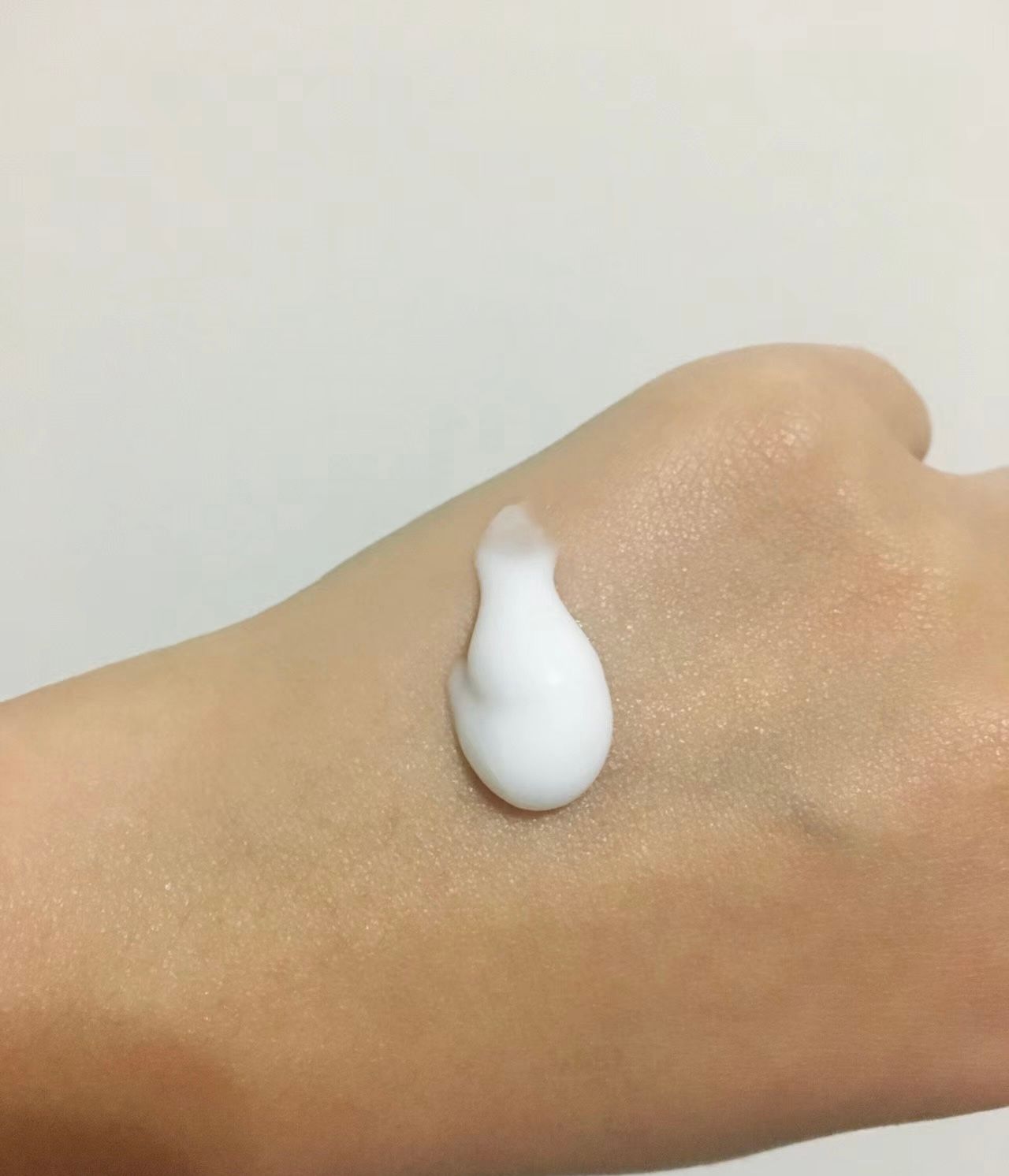 Minon 蜜濃氨基酸滋潤保濕輕柔卸妝潔面乳 真實評價/實測照片 byw1n************com 1