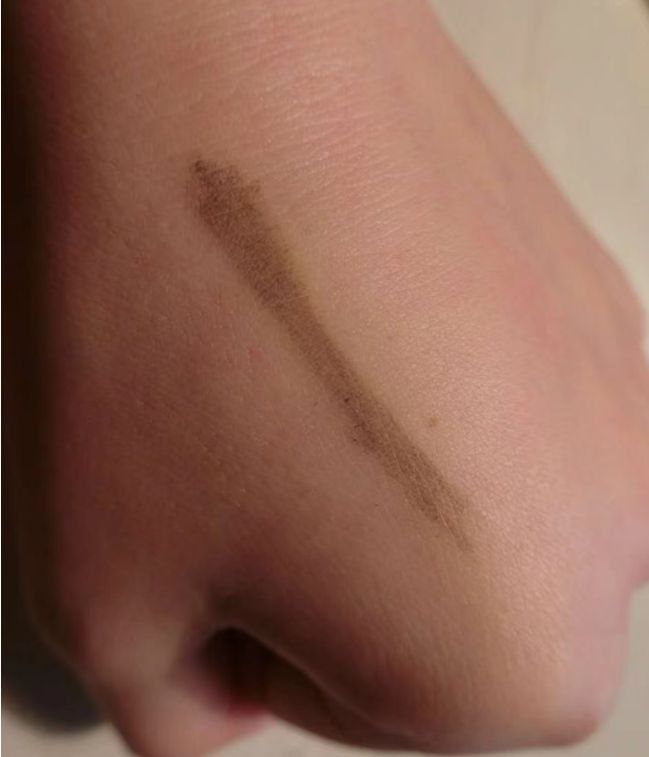 Benefit Cosmetics ka-BROW!霜狀造型眉膏 真實評價/用後感 byyan*****ing 1 Benefit Cosmetics ka-BROW!霜狀造型眉膏 真實評價/實測照片 byyan*****ing 1