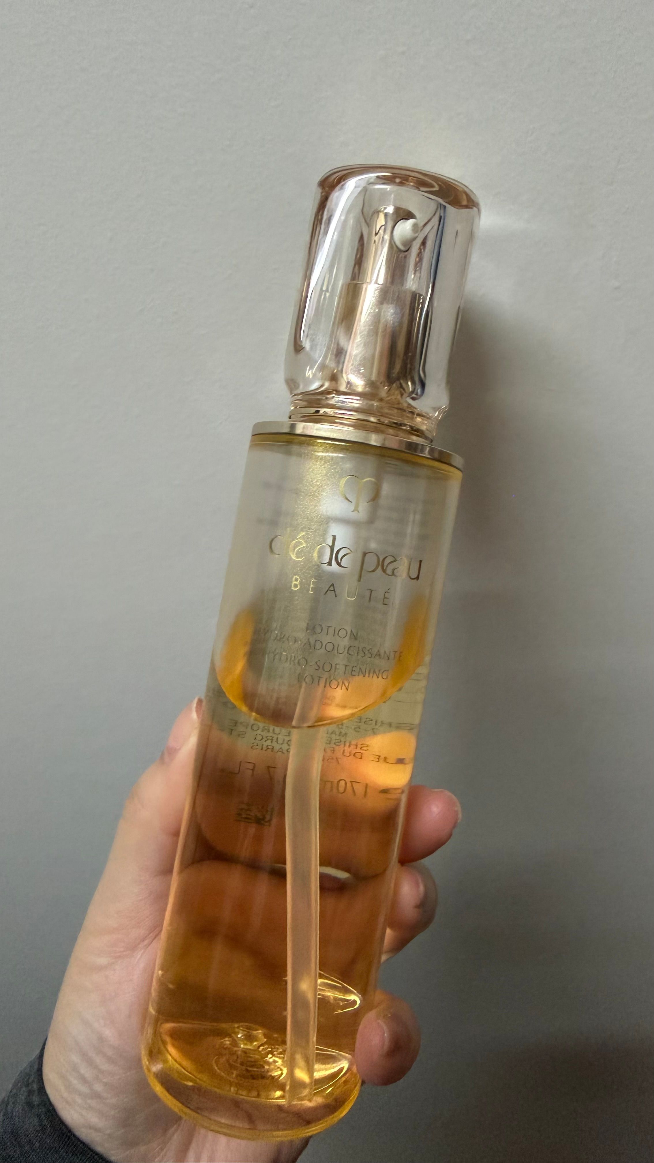 Cle De Peau 鉑鑽凝亮柔膚水 真實評價/用後感 byzoe**************.hk 2 Cle De Peau 鉑鑽凝亮柔膚水 真實評價/實測照片 byzoe**************.hk 2