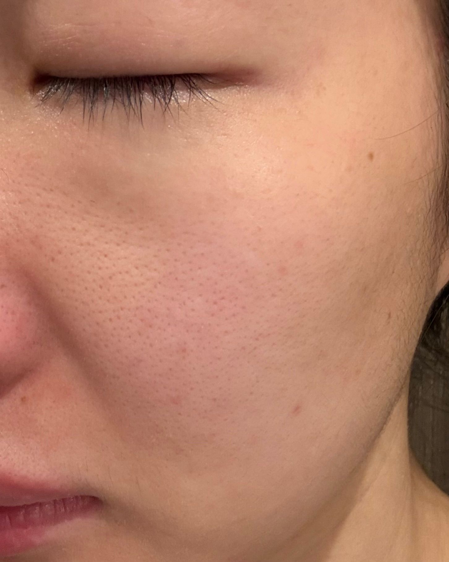 Fwee 光澤提亮妝前乳霜 Semi Dewy 真實評價/用後感 bysha****************com 1 Fwee 光澤提亮妝前乳霜 Semi Dewy 真實評價/實測照片 bysha****************com 1