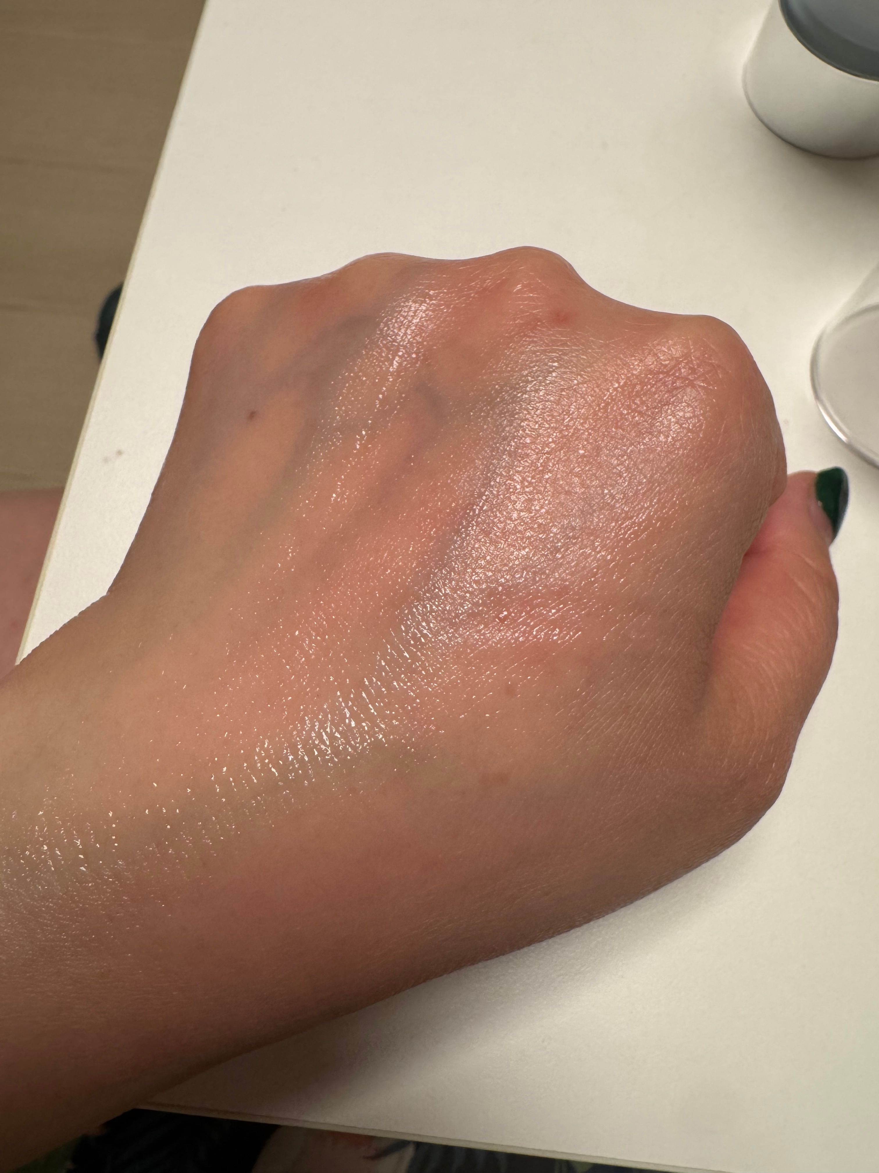 AHC 玻尿酸補水透亮乳液 HYALURONIC Dewy Radiance Emulsion 真實評價/實測照片 bykla************com 1