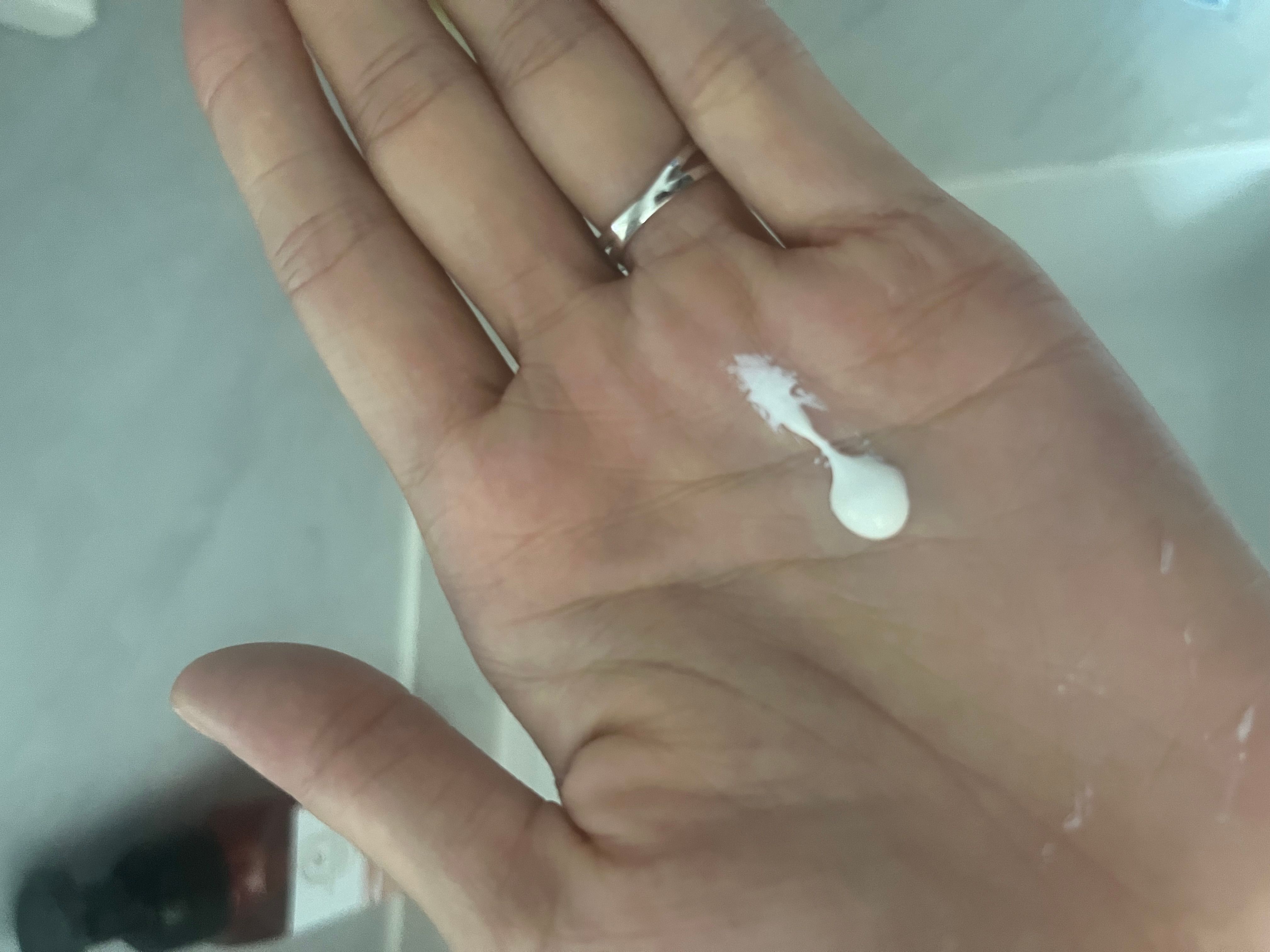 Anessa 安耐曬 極防水補濕低敏UV乳霜 SPF35 PA+++ 真實評價/實測照片 byb**i 2