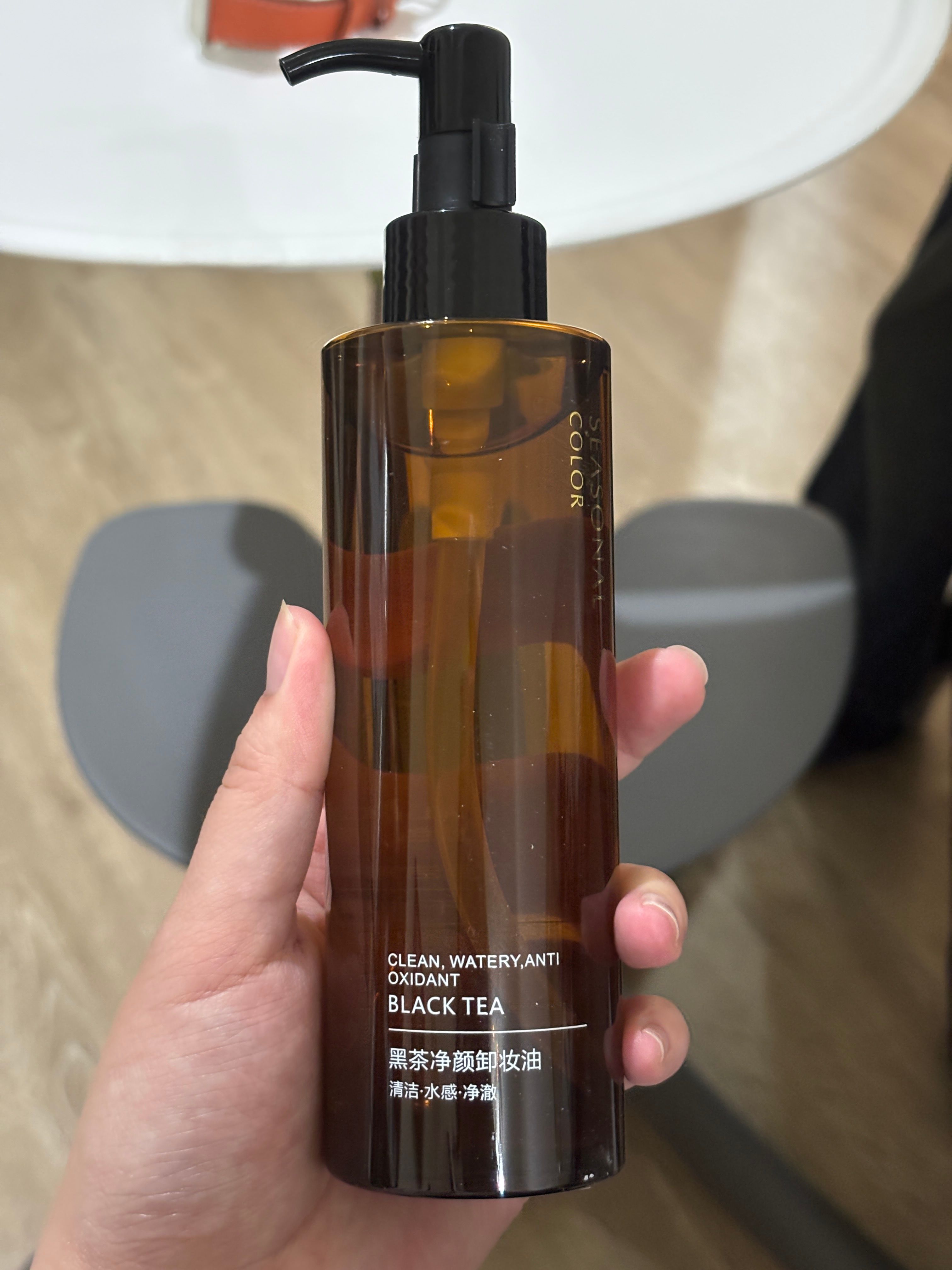 OU PEI 黑茶凈顏卸妝油 真實評價/實測照片 byele****************com 2