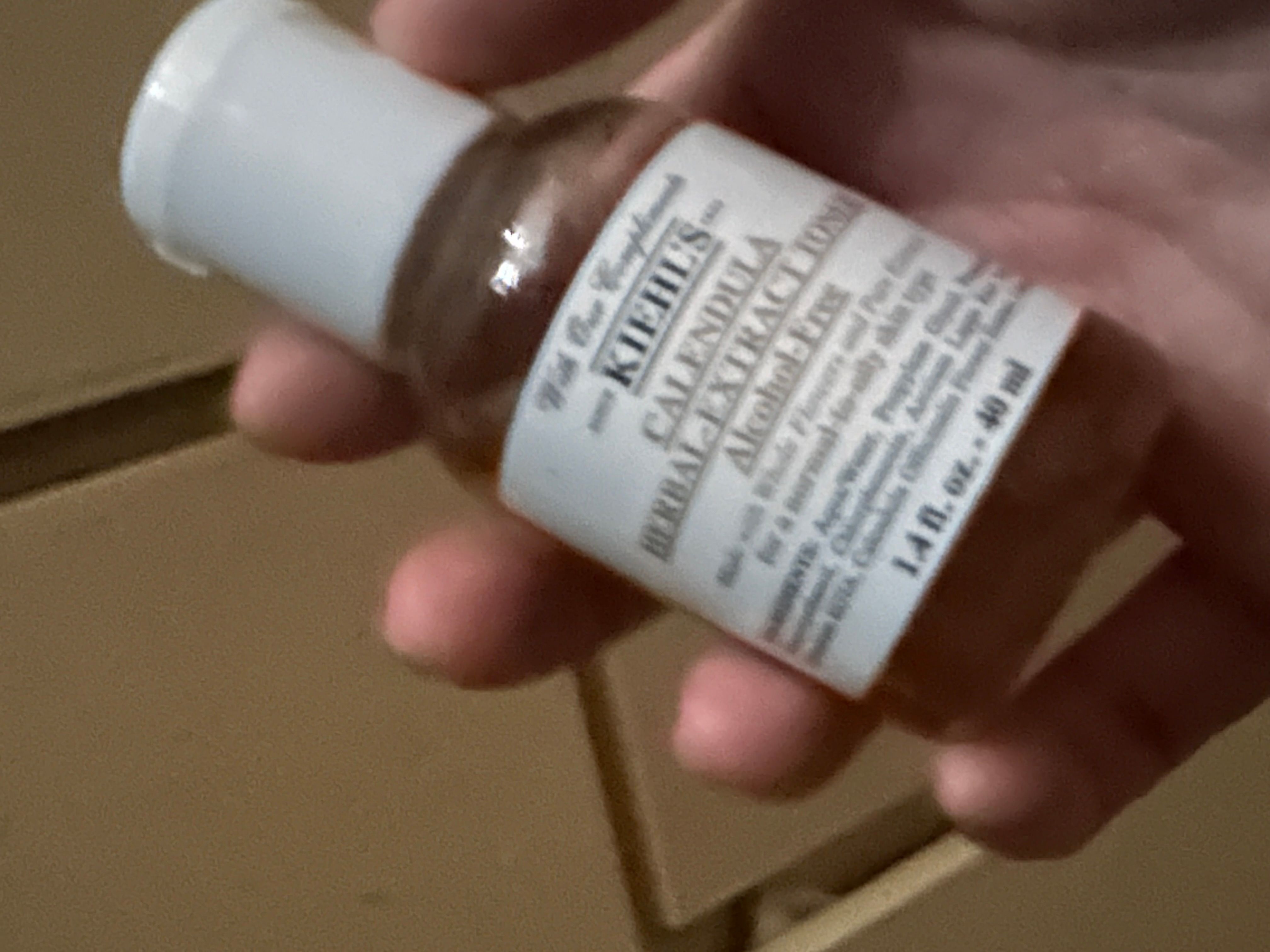 Kiehl's 金盞花植物精華爽膚水 真實評價/用後感 byAbi******han 1 Kiehl's 金盞花植物精華爽膚水 真實評價/實測照片 byAbi******han 1