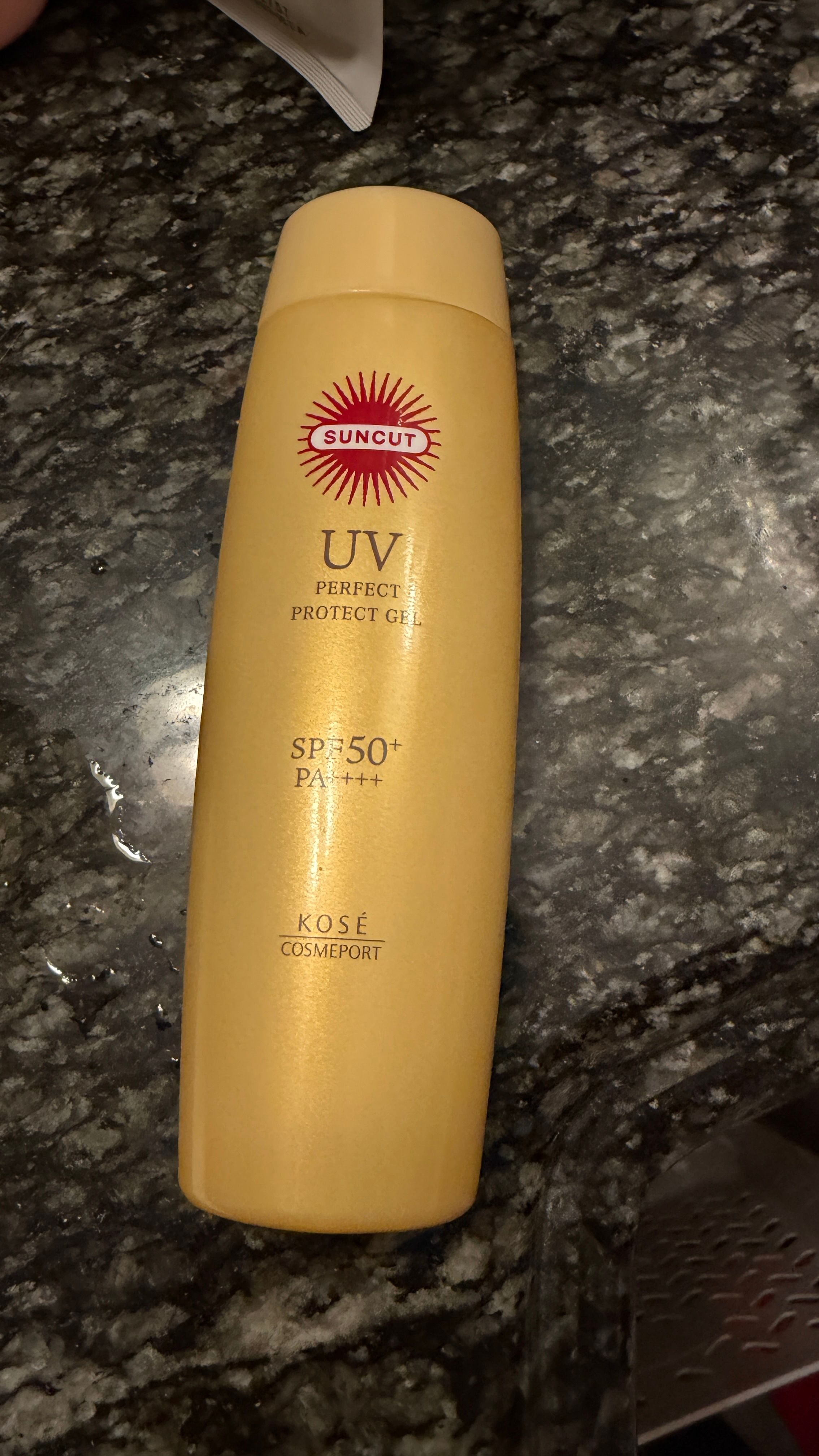 Kose 超防水防曬乳液 SPF50+ PA++++ 真實評價/實測照片 byGr***de 1