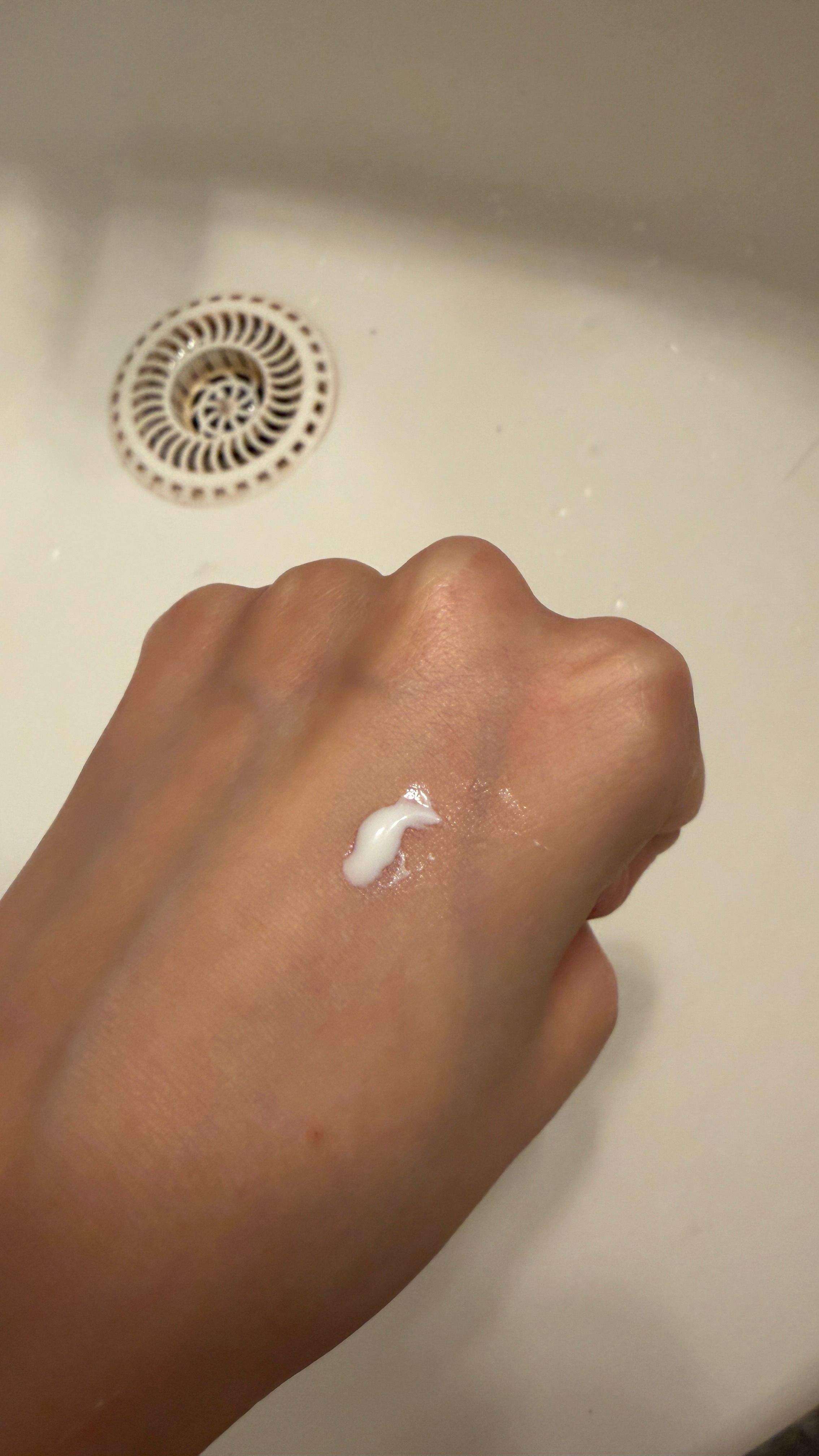 Kose 超防水防曬乳液 SPF50+ PA++++ 真實評價/實測照片 byGr***de 1