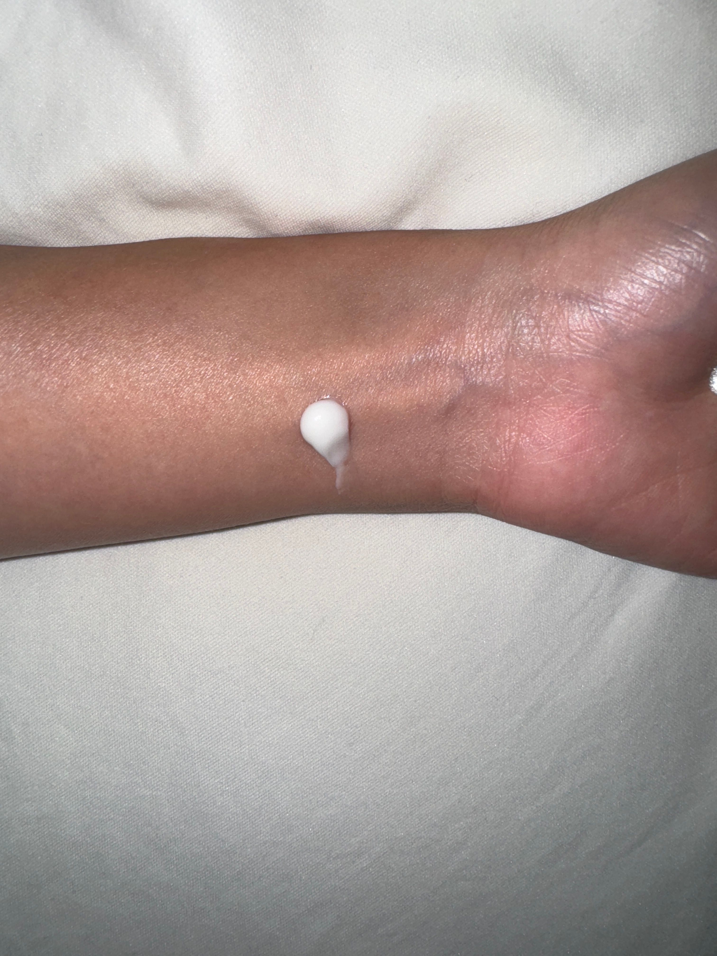 Kose 藥用美白特潤護手霜 真實評價/實測照片 byY***y 1