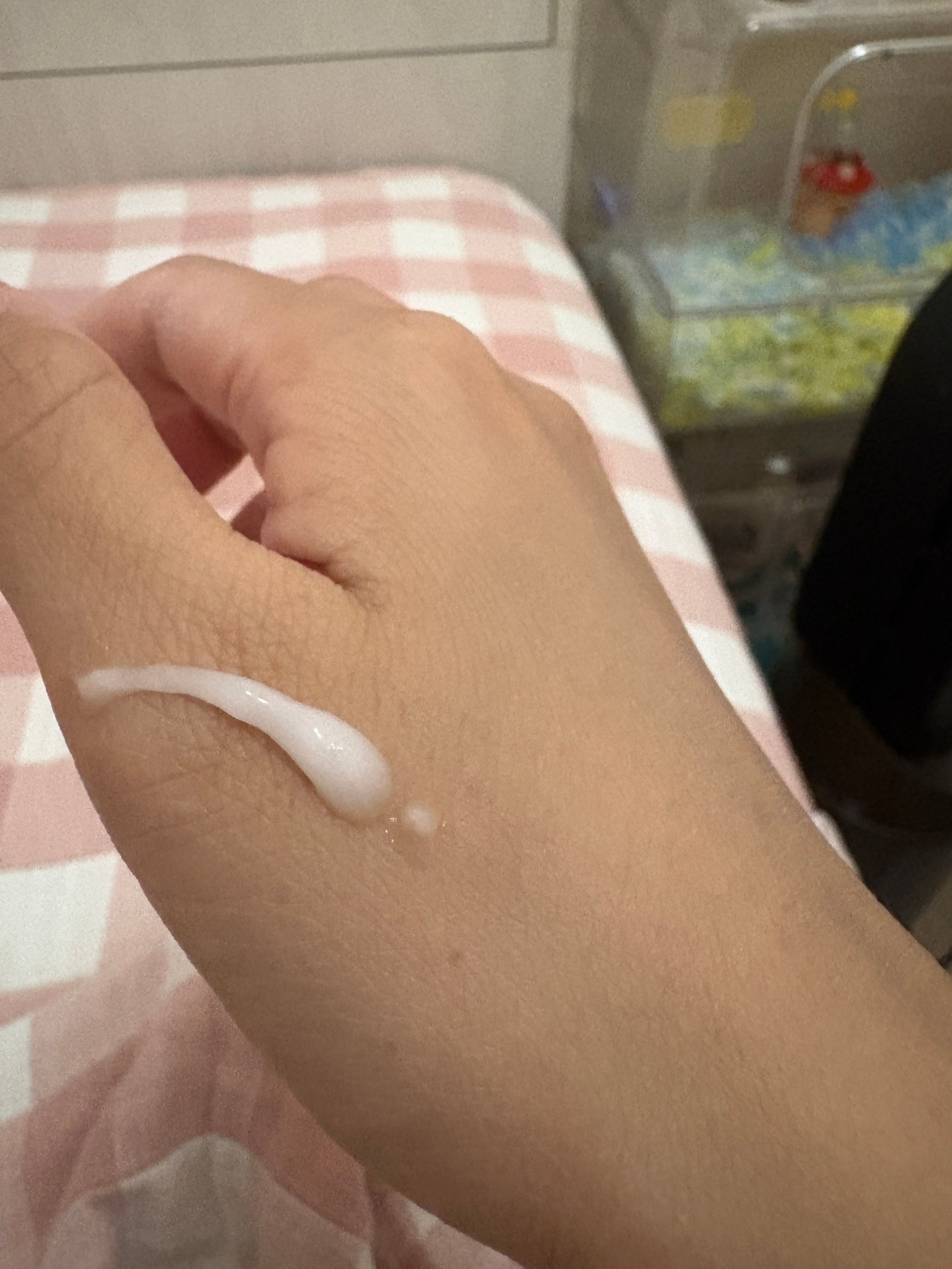 La Roche-Posay 理膚泉特安修護安心乳 真實評價/實測照片 byjoa*************com 1