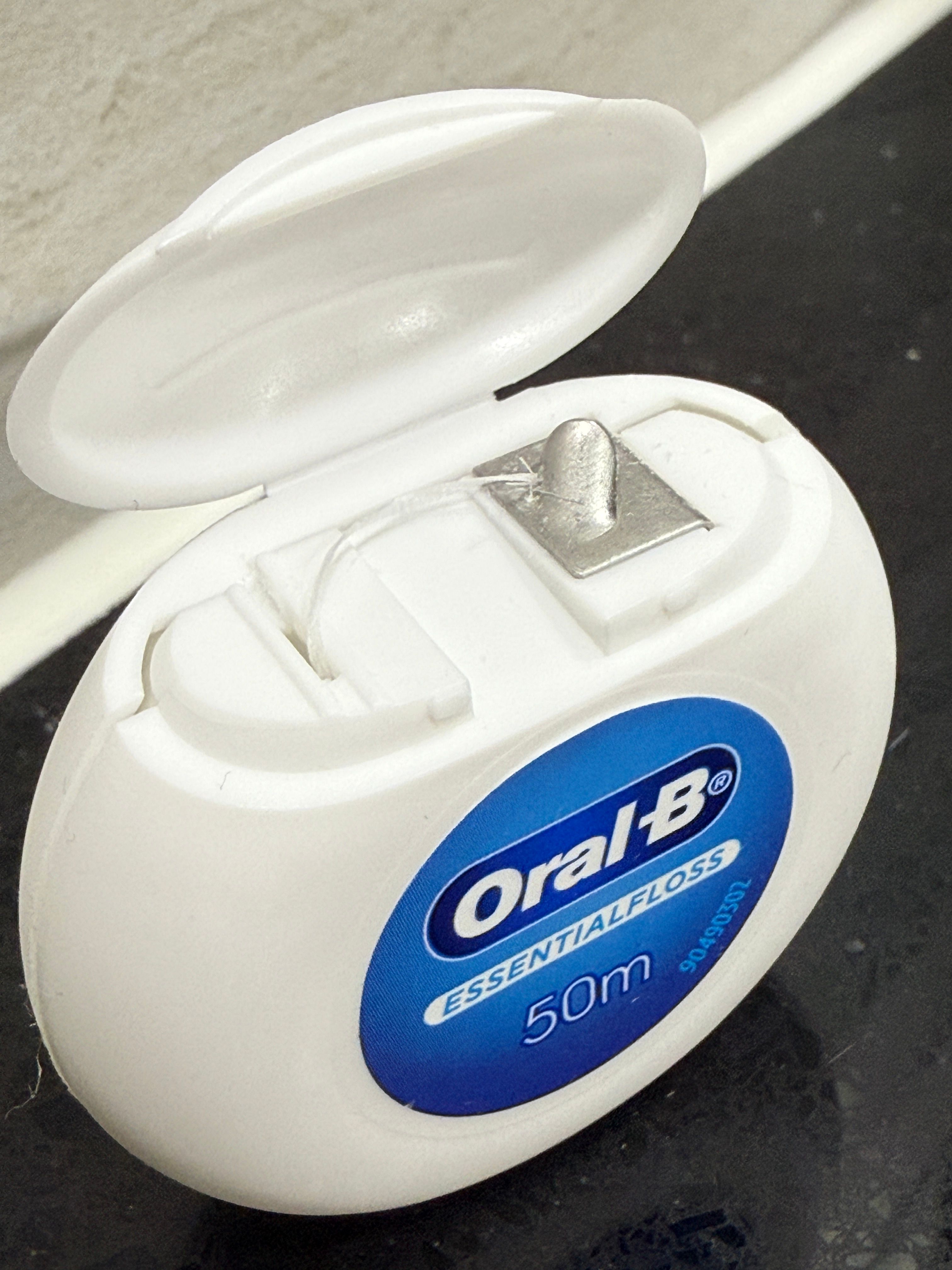 Oral-B 微蠟牙線50米 真實評價/實測照片 byAtl**********ung 1