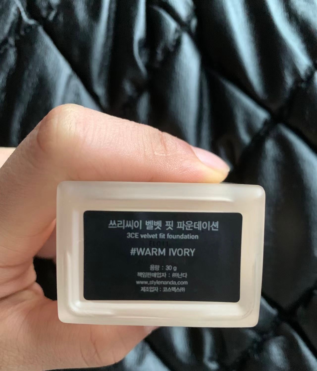 3CE 柔霧無瑕持妝粉底液 Velvet Fit Foundation 真實評價/實測照片 bya22***************com 1