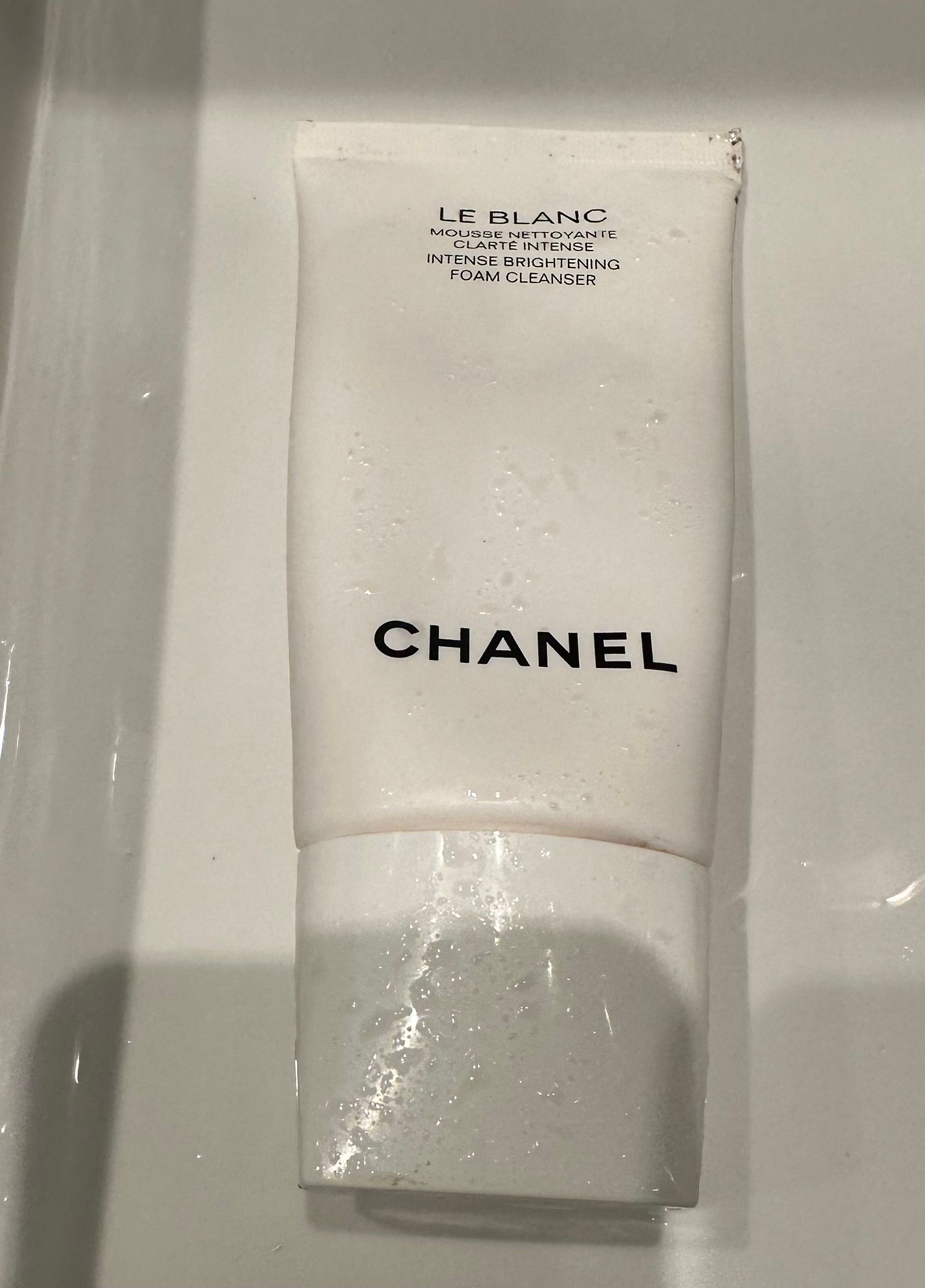 Chanel 珍珠光采潔膚乳 Le Blanc Intense Brightening Foam Cleanser 真實評價/實測照片 byice**************com 1