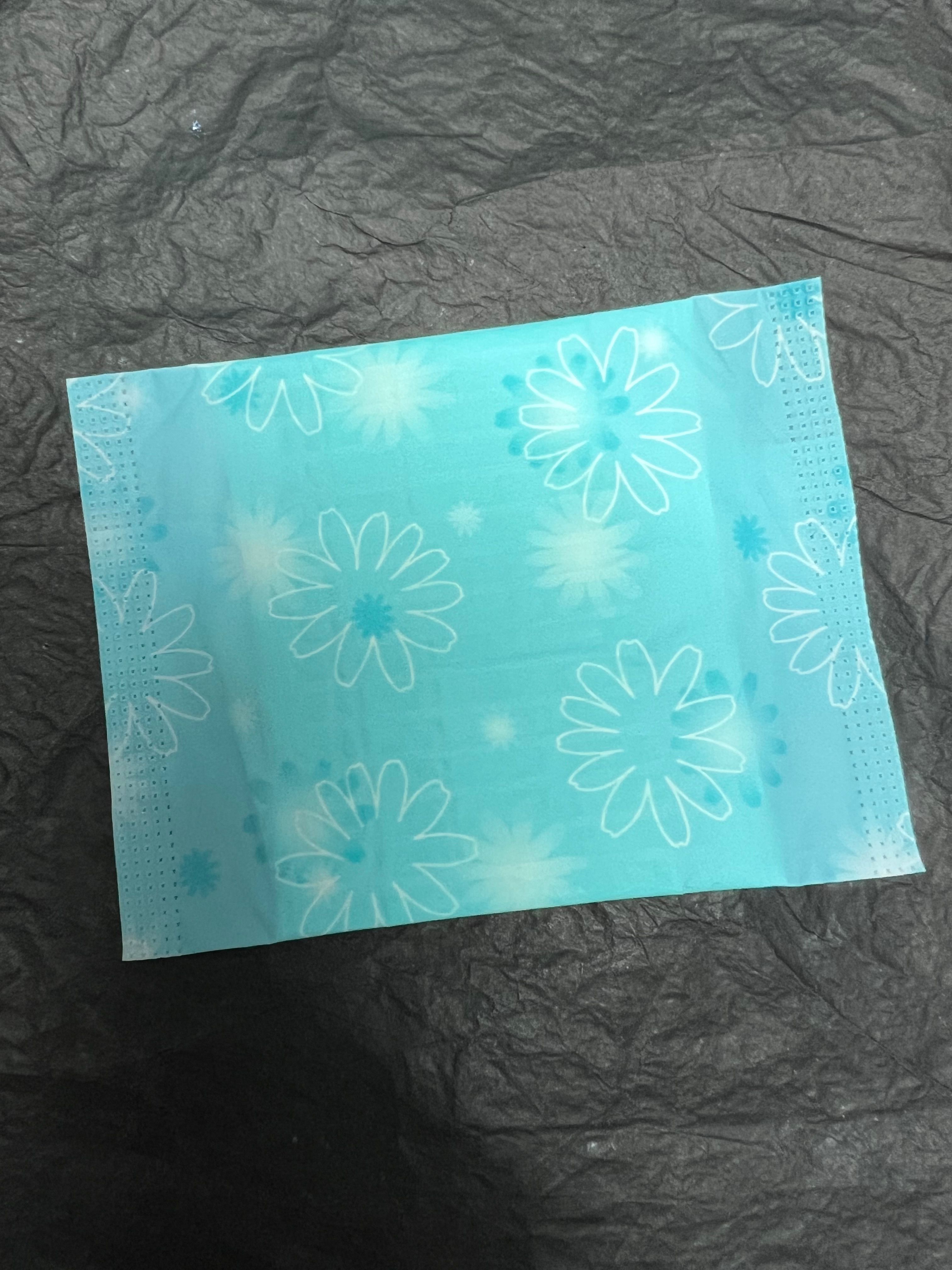 Laurier 樂而雅衞生護墊 真實評價/實測照片 bymar*****************com 1