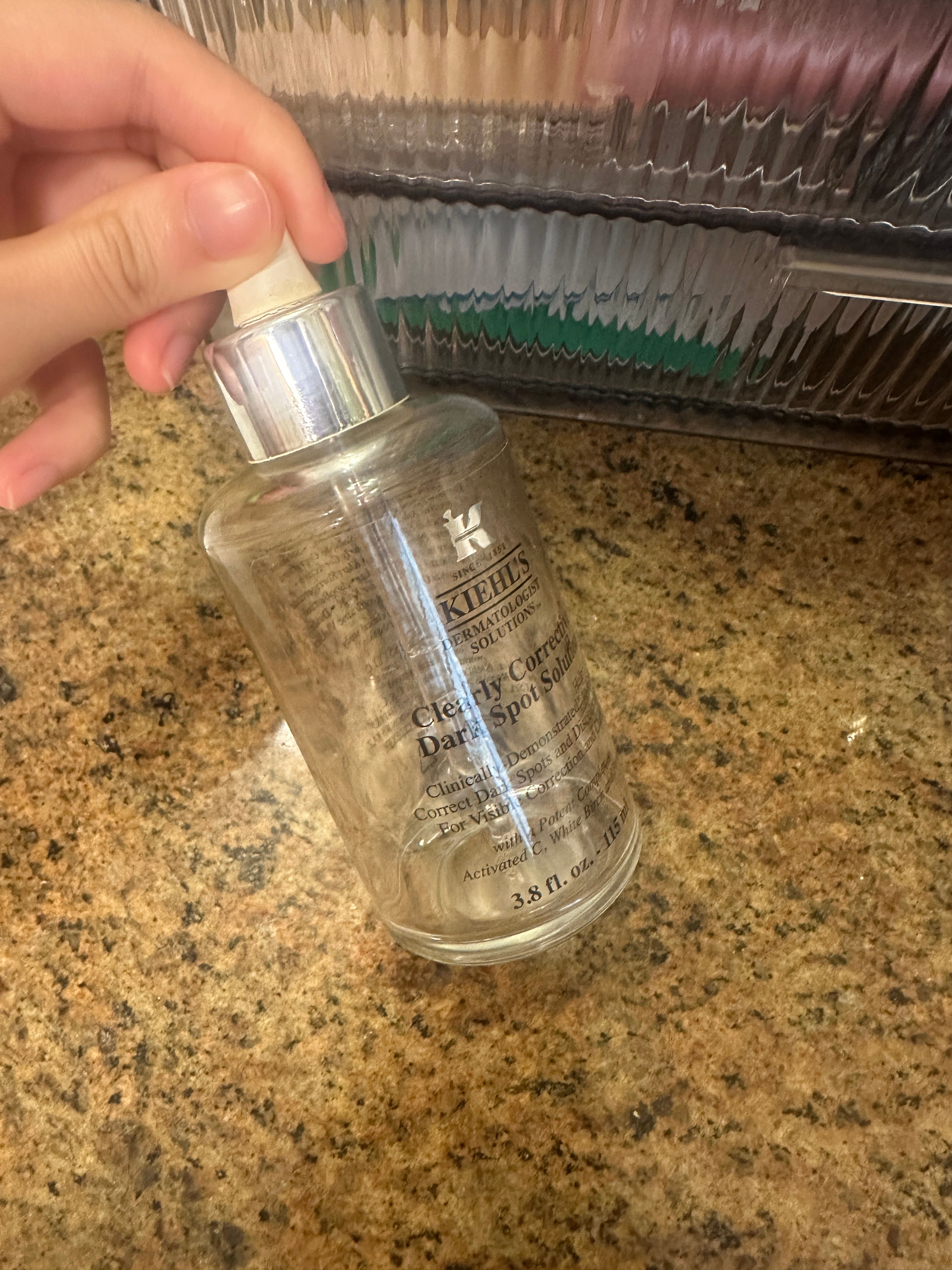 Kiehl's 醫學維C淡斑精華 真實評價/實測照片 byhi****ii 1