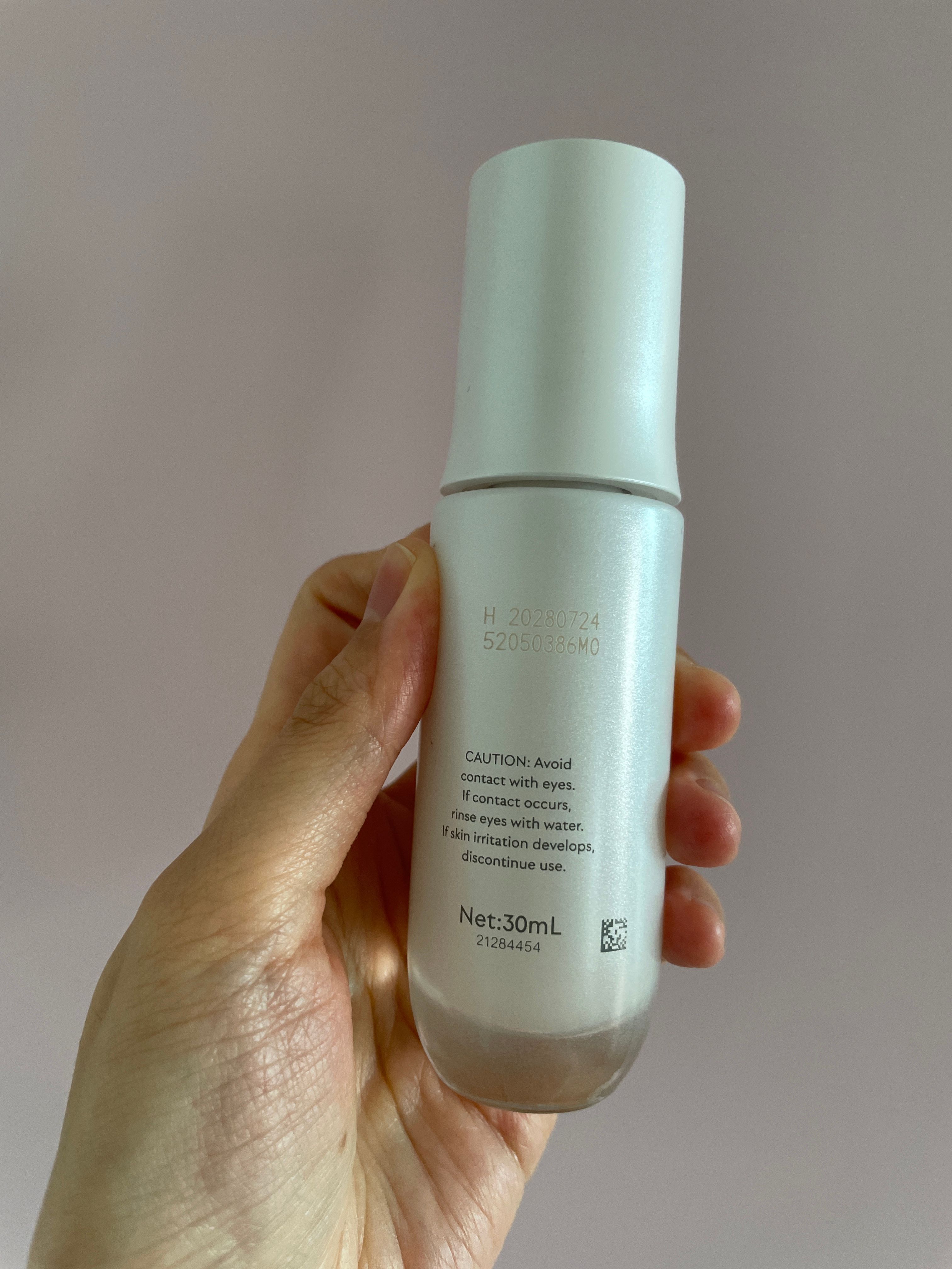 Olay 水感透白光曜精華 (水光小白瓶) 真實評價/實測照片 byMon****tar 1