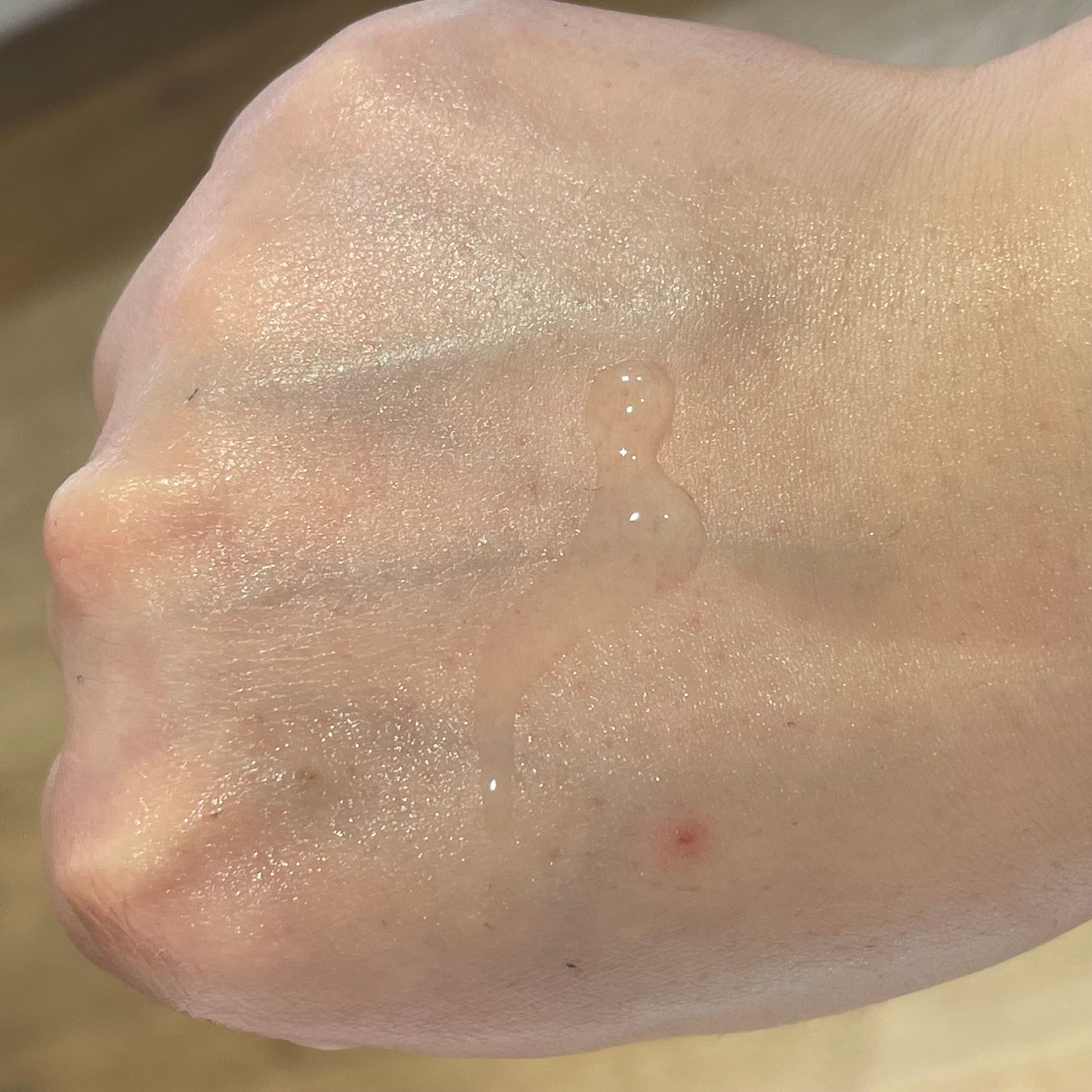 樂敦 Melano CC 藥用黑斑集中保養美容液 真實評價/實測照片 byS**f 1