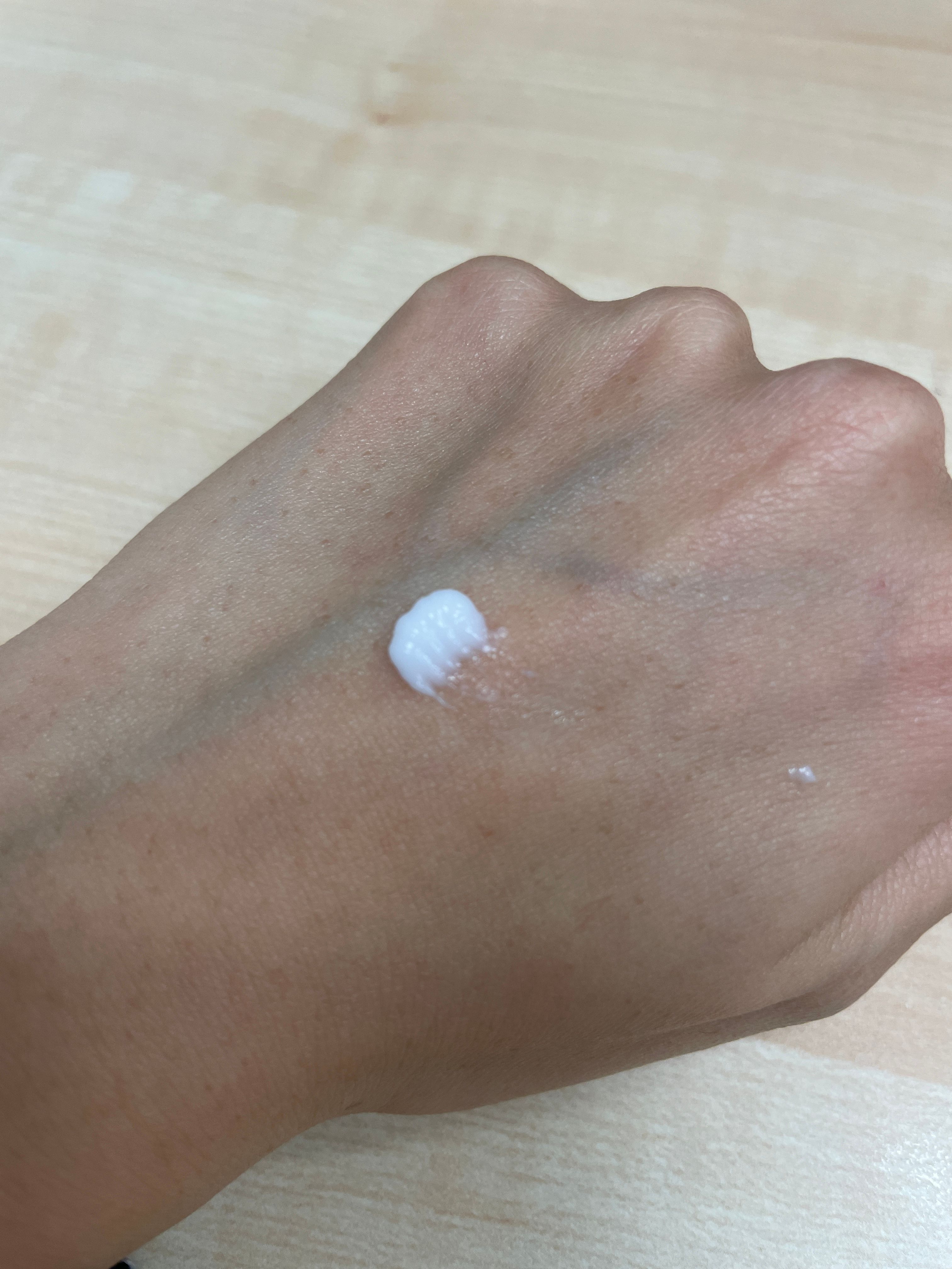 COUNTRY & STREAM 蜂蜜護手霜 (Light) 真實評價/實測照片 byMon****tar 1