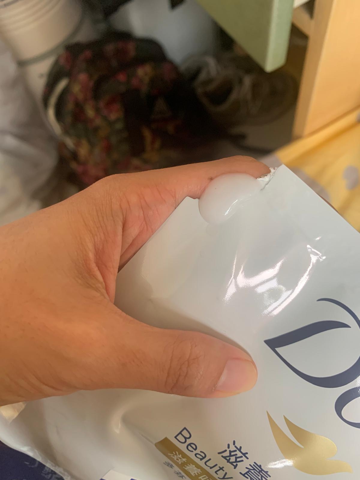 Dove 多芬 滋養柔膚沐浴乳 - 滋養柔嫩配方 真實評價/用後感 byLa**Fa 1 Dove 多芬 滋養柔膚沐浴乳 - 滋養柔嫩配方 真實評價/實測照片 byLa**Fa 1