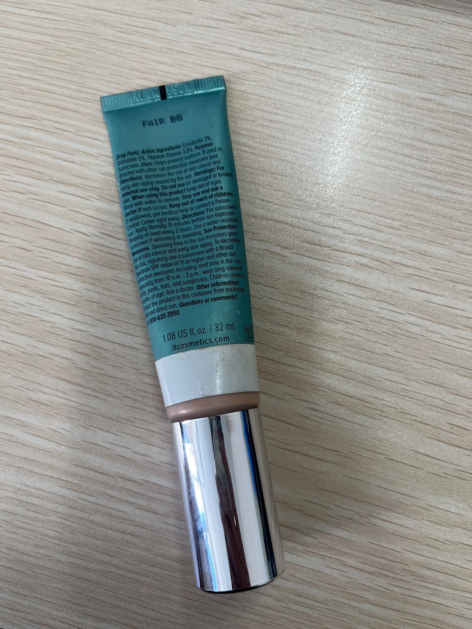 It 啞緻完美遮瑕CC霜 Your Skin But Better CC+ Cream Oil-Free Matte with SPF40 真實評價/用後感 byLil***han 2 It 啞緻完美遮瑕CC霜 Your Skin But Better CC+ Cream Oil-Free Matte with SPF40 真實評價/實測照片 byLil***han 2