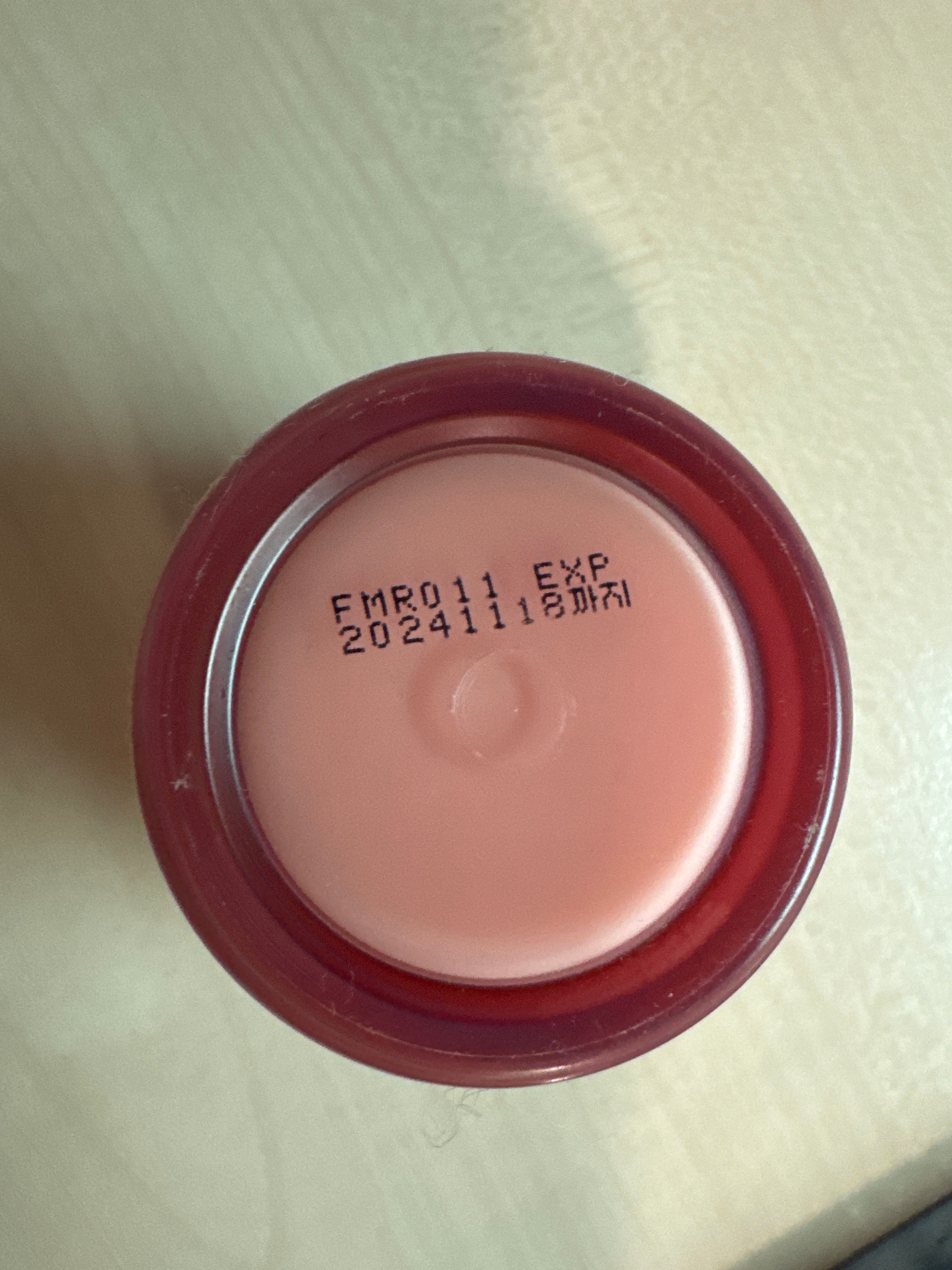 Laneige 水潤修護睡眠唇膜 真實評價/用後感 by102**************com 1 Laneige 水潤修護睡眠唇膜 真實評價/實測照片 by102**************com 1