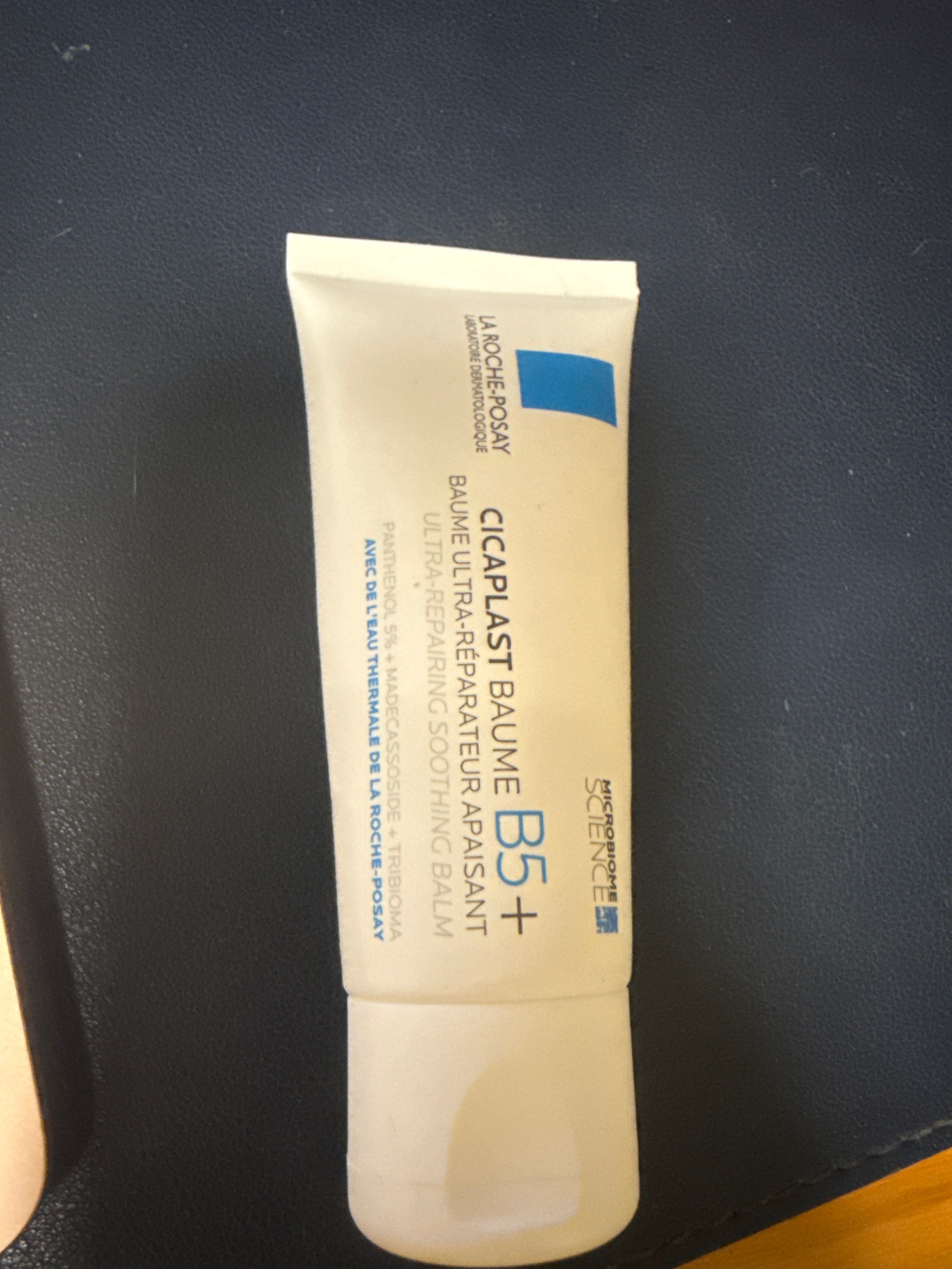 La Roche-Posay B5萬用修復霜 真實評價/用後感 byMu***ee 2 La Roche-Posay B5萬用修復霜 真實評價/實測照片 byMu***ee 2