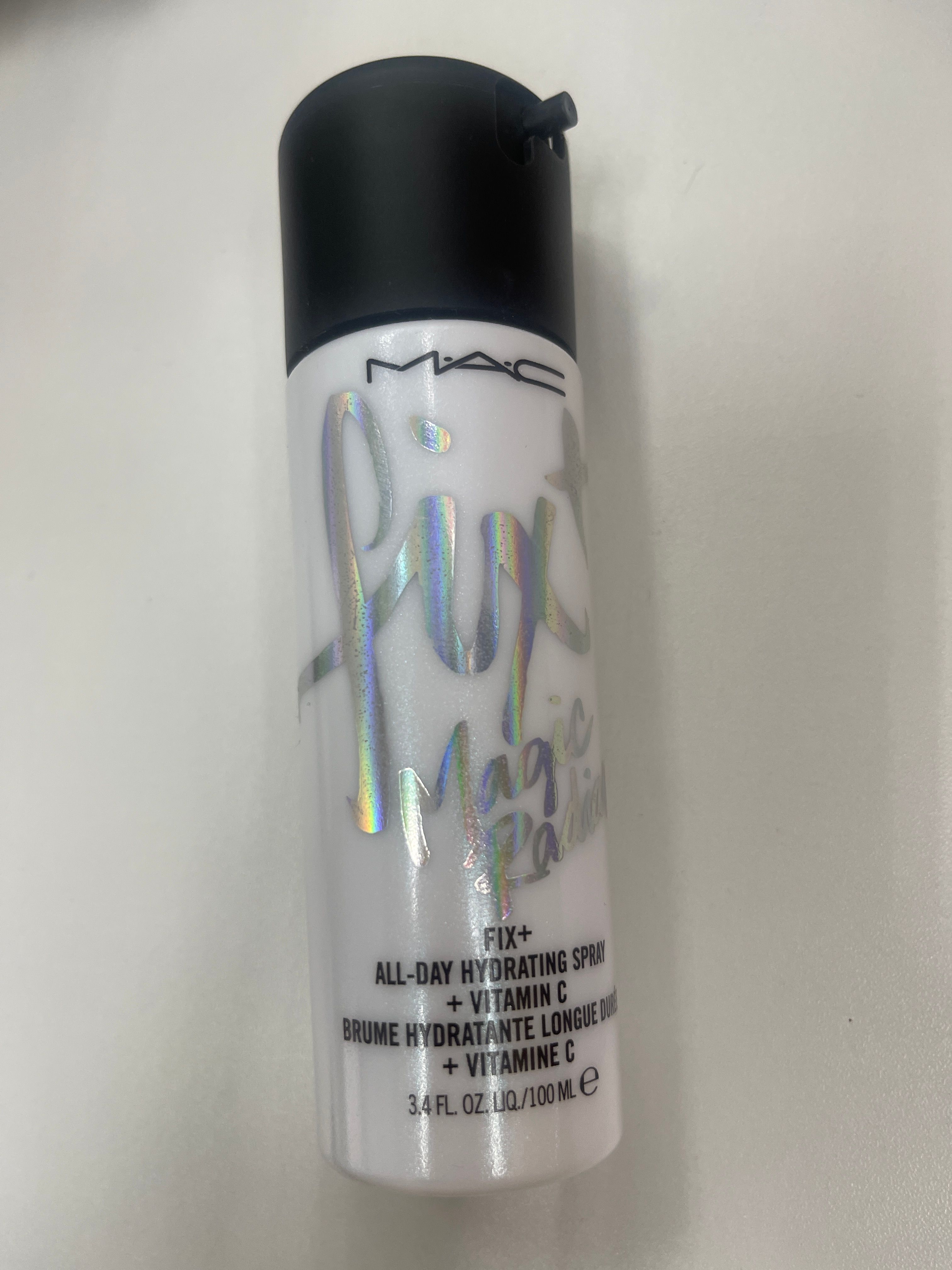 MAC Cosmetics FIX+ Magic Radiance 妝前瞬間定妝噴霧 - 水光精華版 真實評價/用後感 byMar***** Wu 2 MAC Cosmetics FIX+ Magic Radiance 妝前瞬間定妝噴霧 - 水光精華版 真實評價/實測照片 byMar***** Wu 2