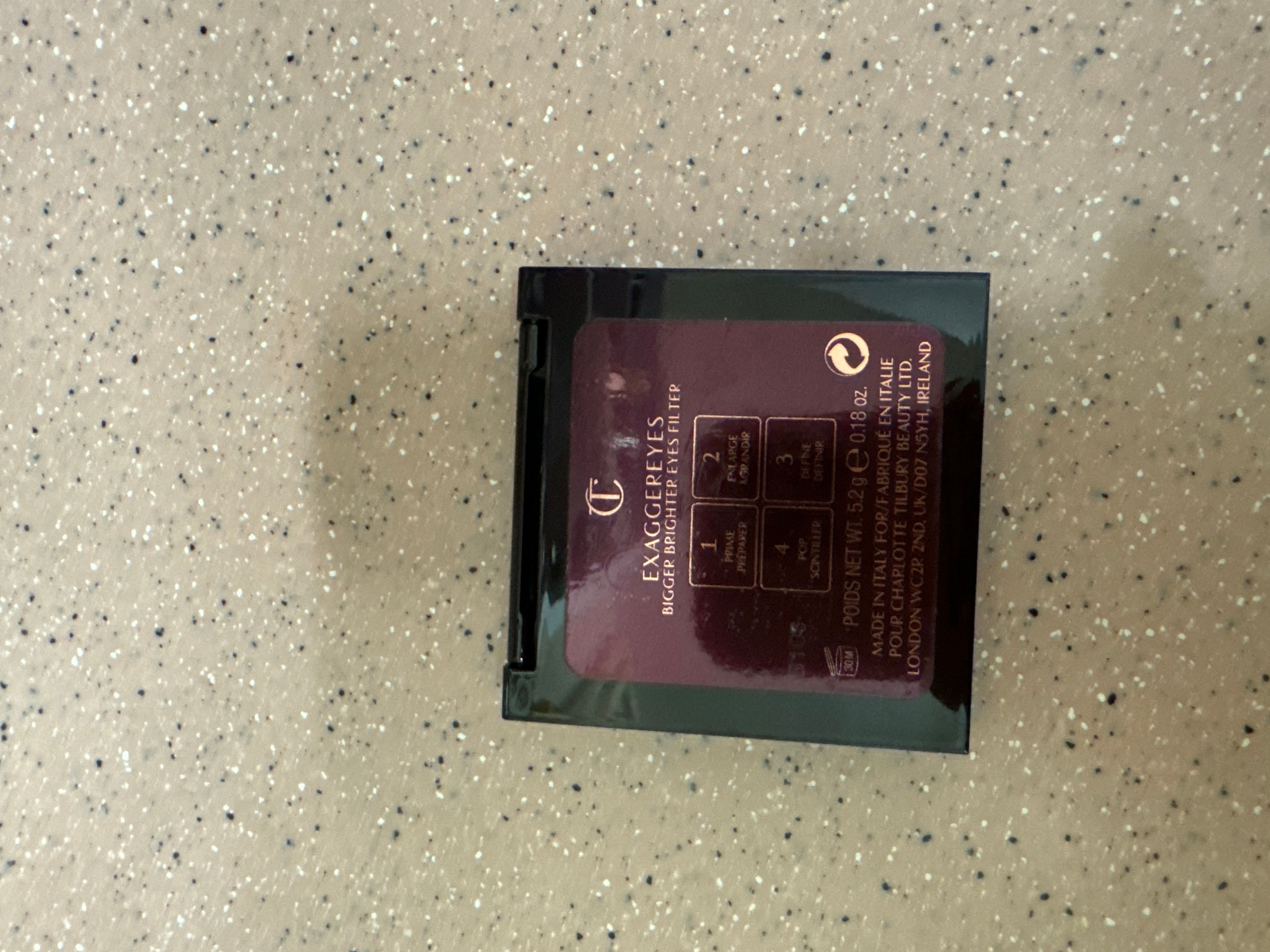 Charlotte Tilbury 四色奢彩眼影盤 真實評價/用後感 bySh***ey 1 Charlotte Tilbury 四色奢彩眼影盤 真實評價/實測照片 bySh***ey 1