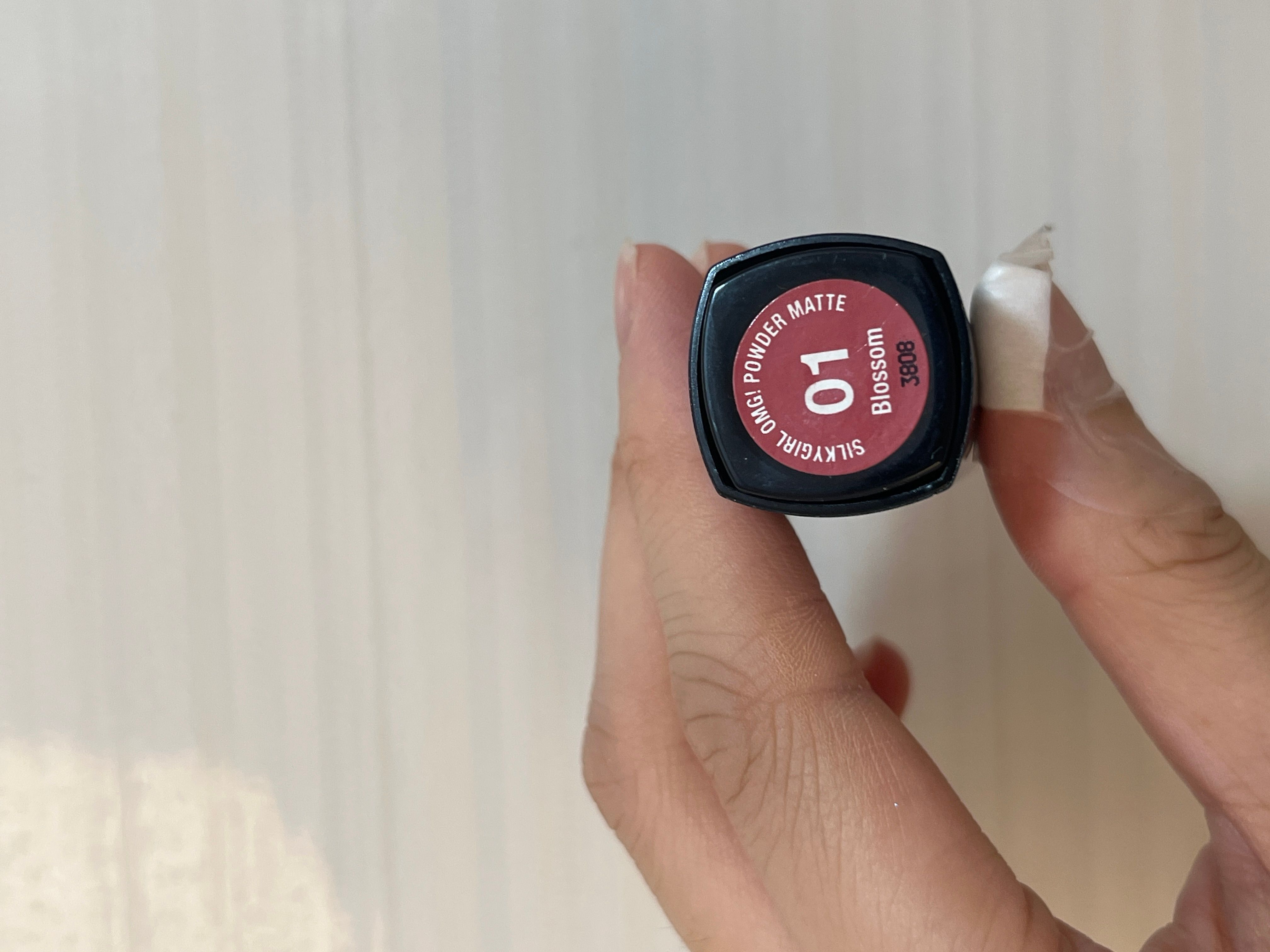 SILKYGIRL OMG輕盈絲滑霧面啞光唇膏 真實評價/實測照片 byHay****Lok 1