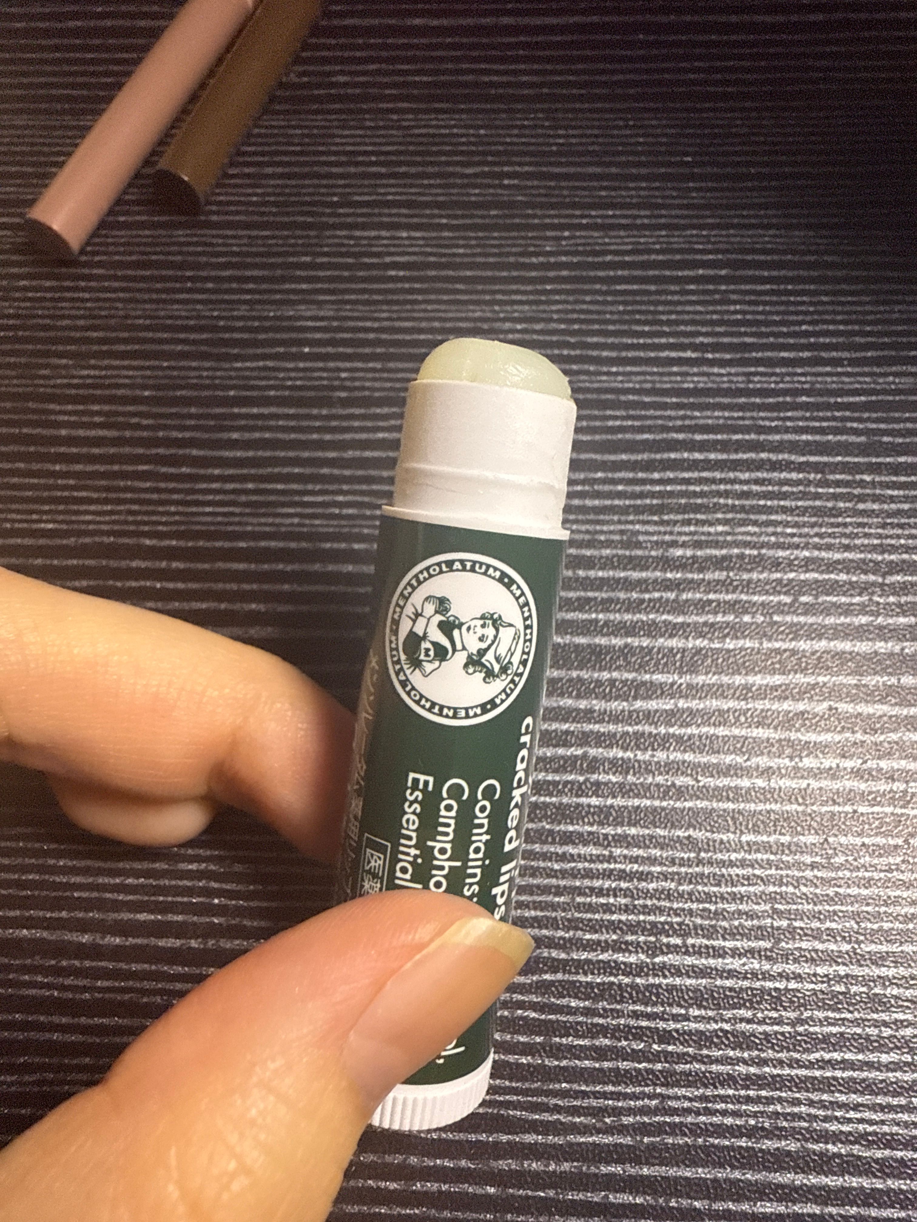 曼秀雷敦 Mentholatum 薄荷潤唇膏 真實評價/實測照片 bya**a 1