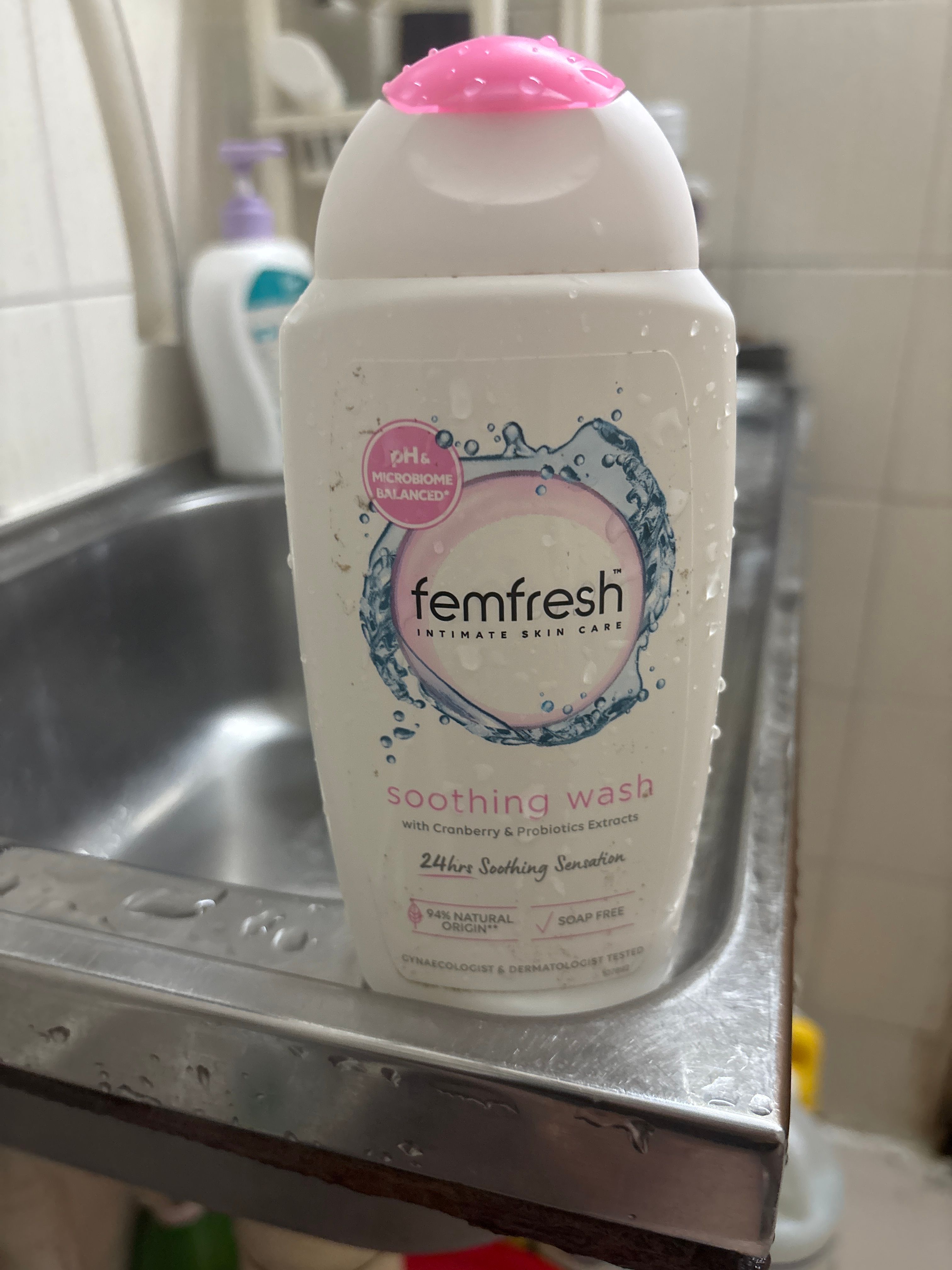 Femfresh 日常潔淨女性潔膚液 真實評價/用後感 bydeb******************com 1 Femfresh 日常潔淨女性潔膚液 真實評價/實測照片 bydeb******************com 1
