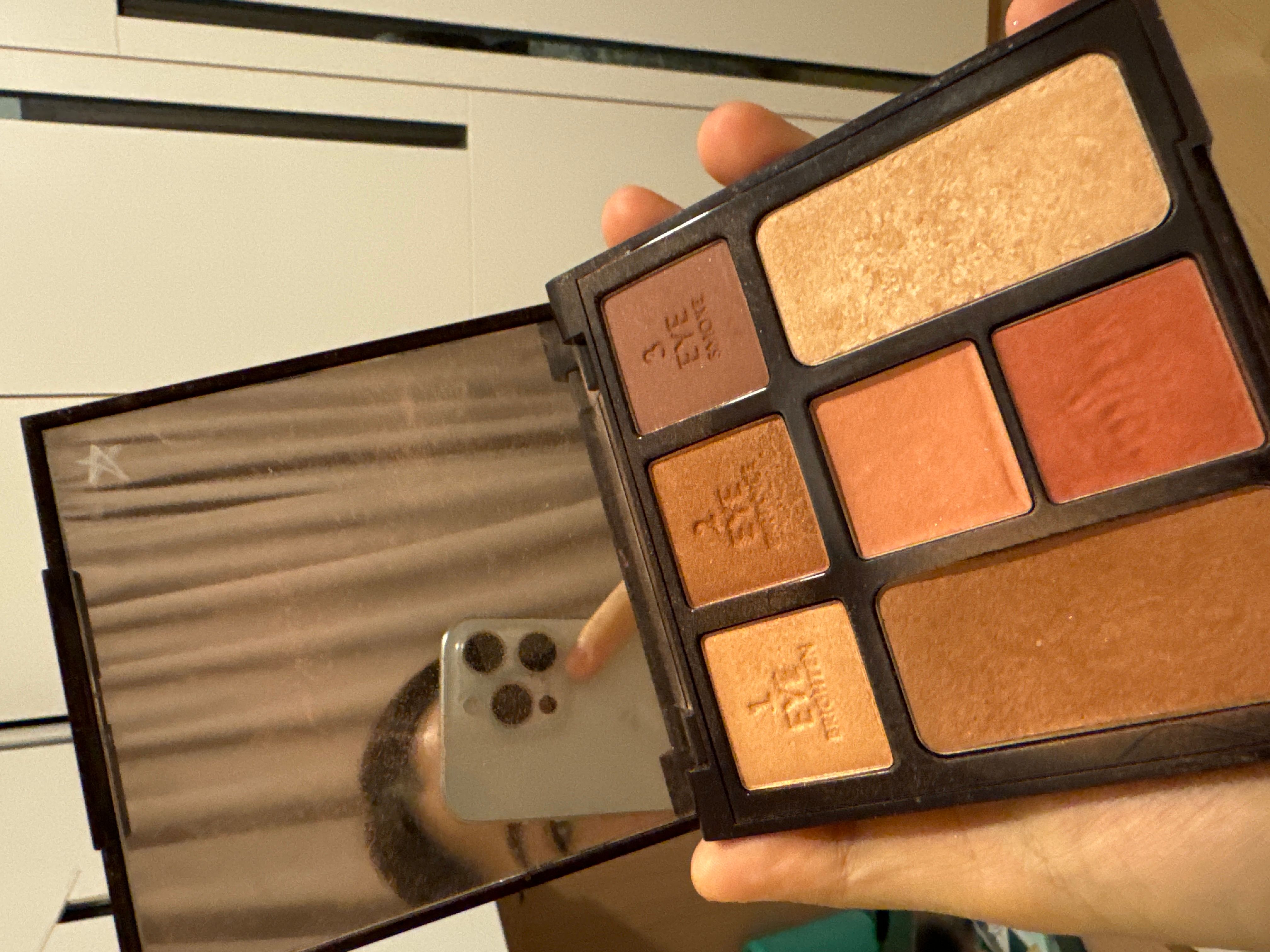 Charlotte Tilbury 眼影胭脂盤 Stoned Rose Instant Look in a Palette 真實評價/用後感 byims******tyi 1 Charlotte Tilbury 眼影胭脂盤 Stoned Rose Instant Look in a Palette 真實評價/實測照片 byims******tyi 1