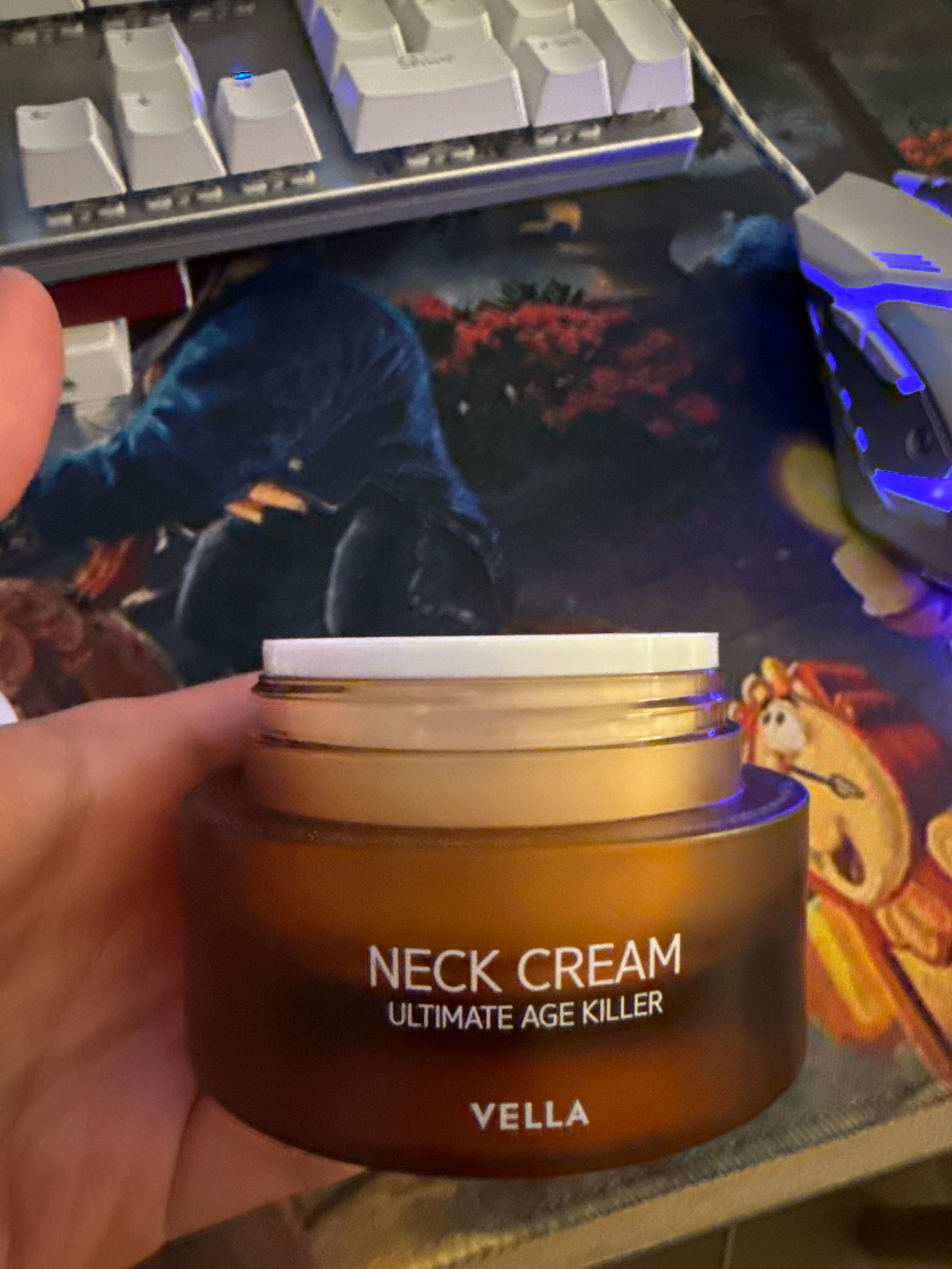  小熨斗緊緻頸紋殺手頸霜 真實評價/實測照片 byCyn******han 2