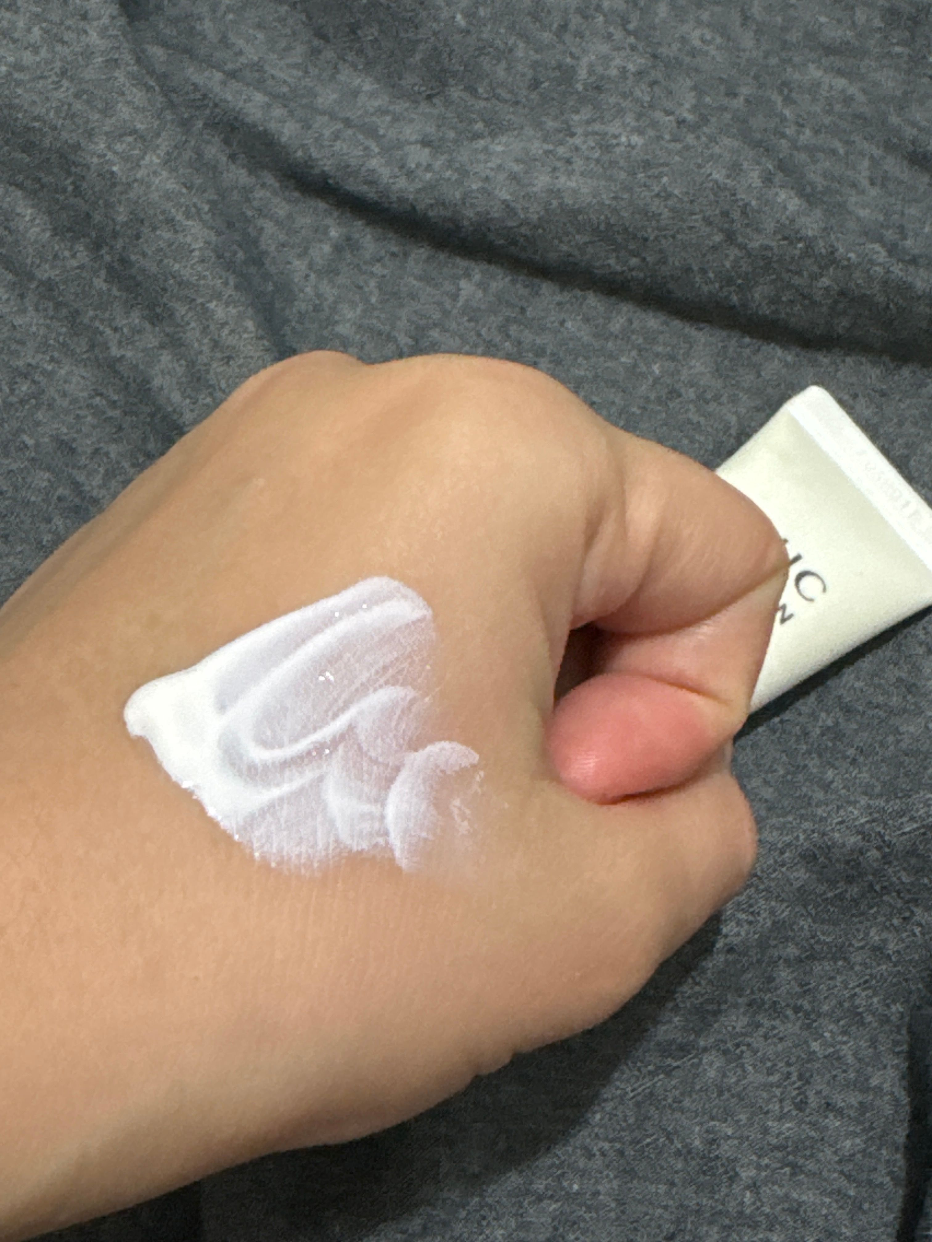 AHC 積雪草純物理全護防曬乳 真實評價/實測照片 byChi*****ing 1