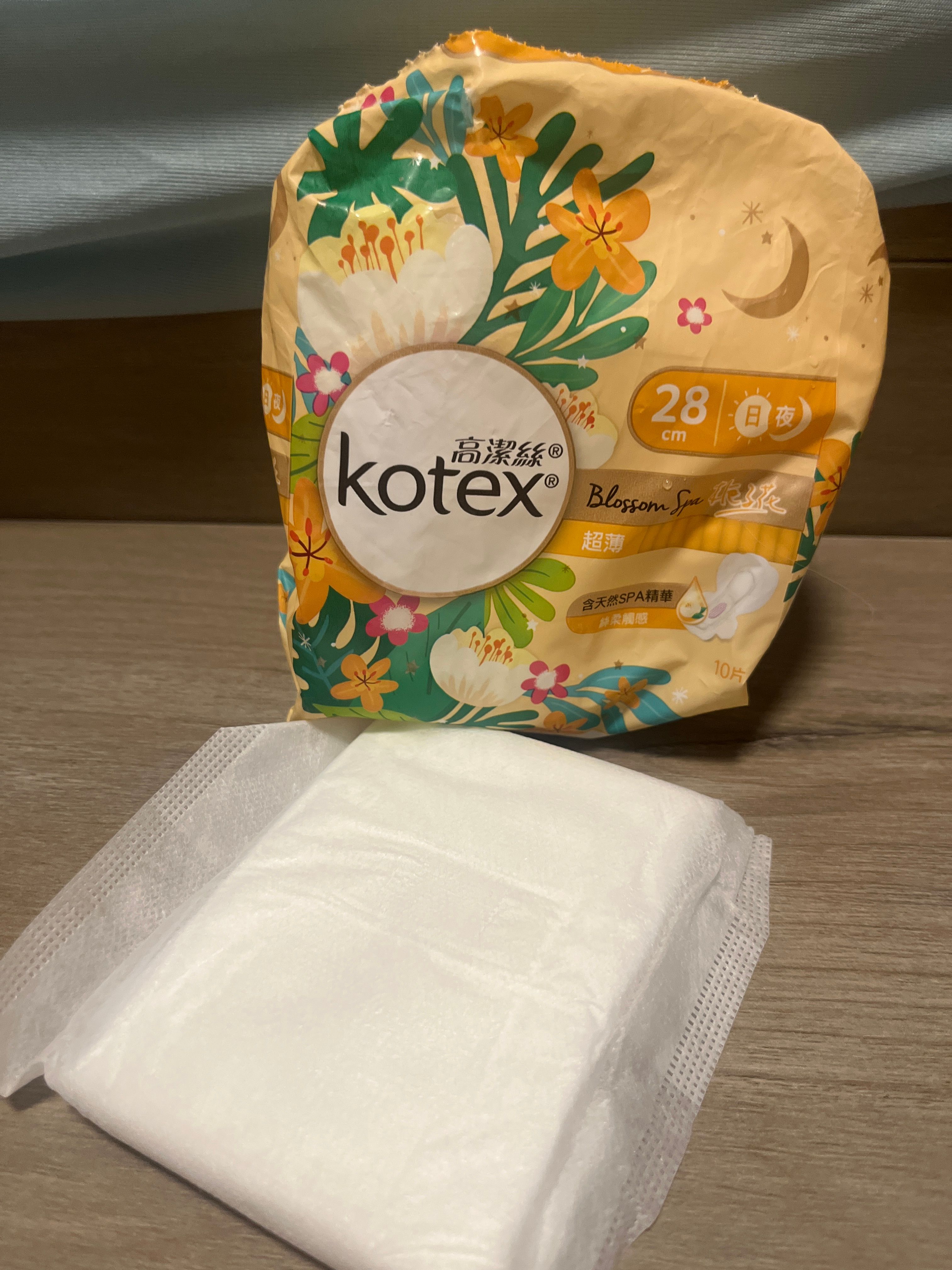 Kotex 高潔絲 梔子花超薄日用衞生巾 真實評價/實測照片 byb**i 2